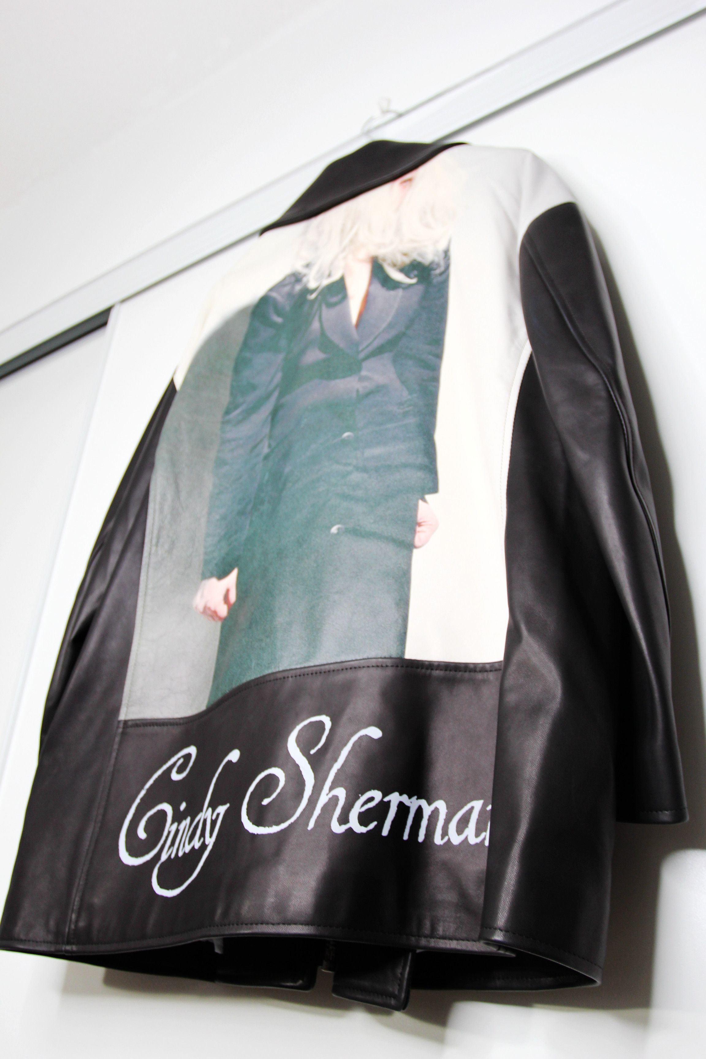 Undercover BNWT SS18 UNDERCOVER x CINDY SHERMAN BIKER LEATHER JACKET 2 Size US M / EU 48-50 / 2 - 11 Thumbnail