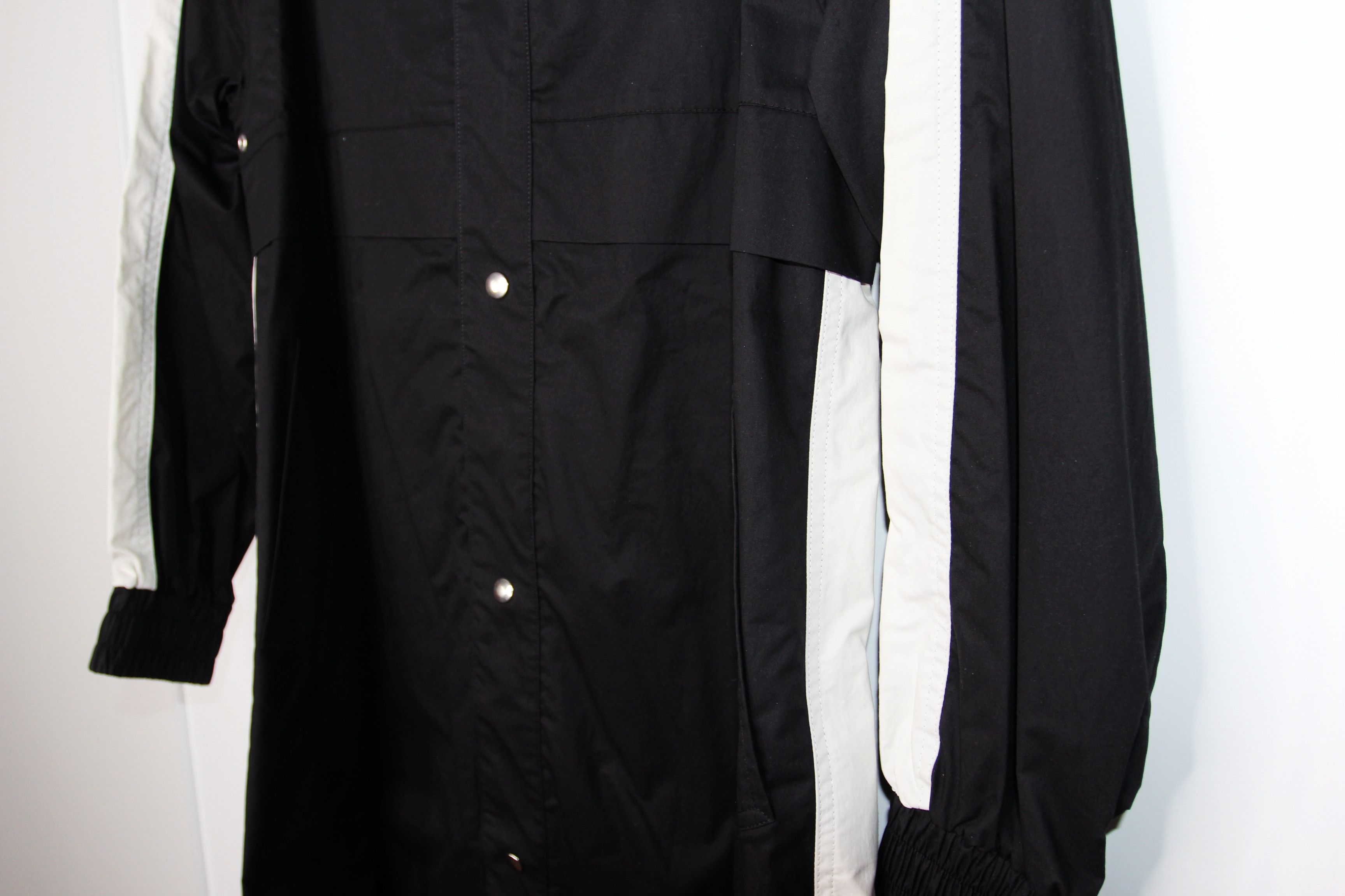 AMI BNWT SS19 AMI LONG HOODED WINDBREAKER S Size US S / EU 44-46 / 1 - 6 Thumbnail