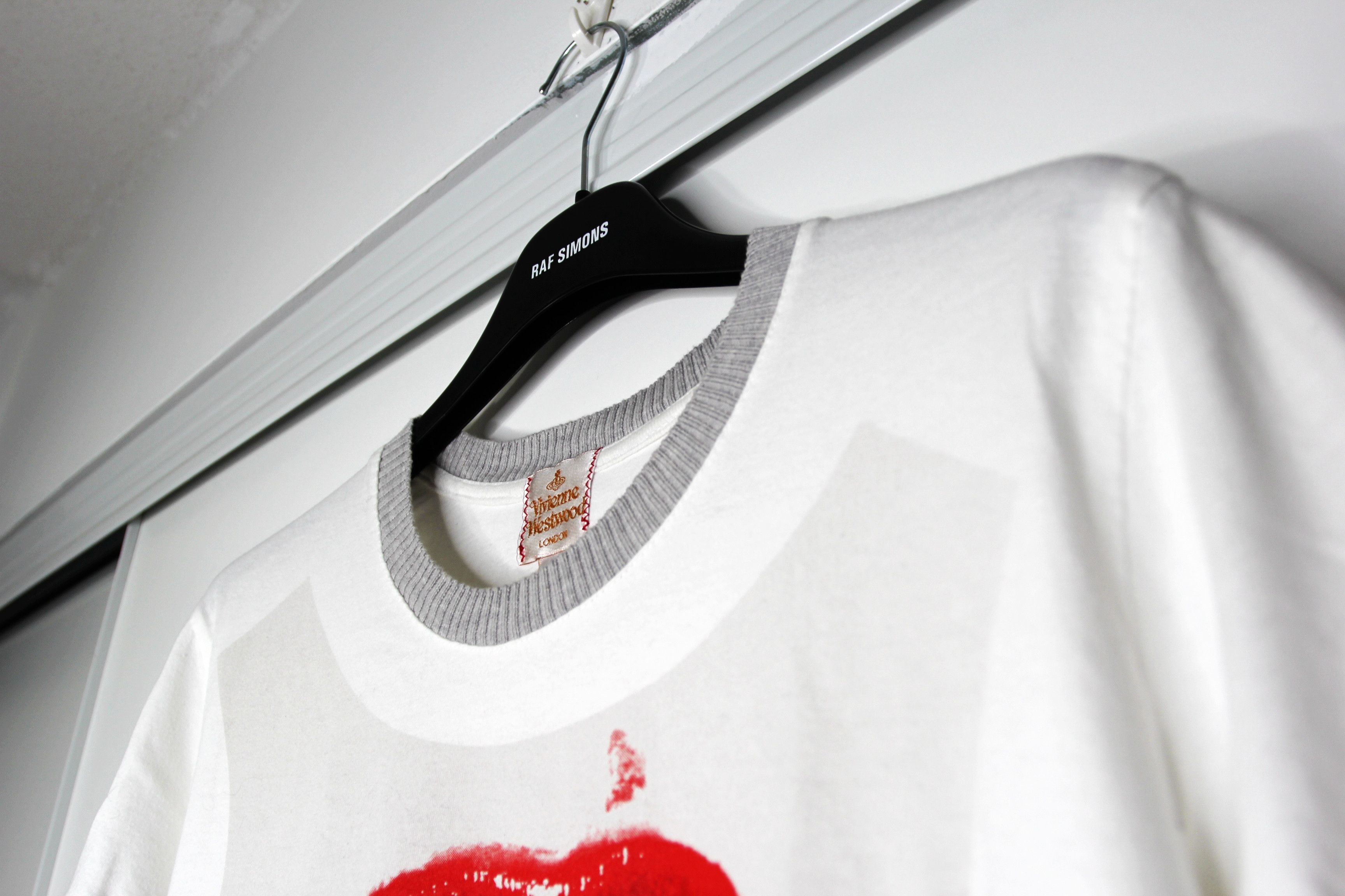 Vivienne Westwood SS05 VIVIENNE WESTWOOD MARILYN MANSON "LIPS" TSHIRT L Size US L / EU 52-54 / 3 - 4 Thumbnail