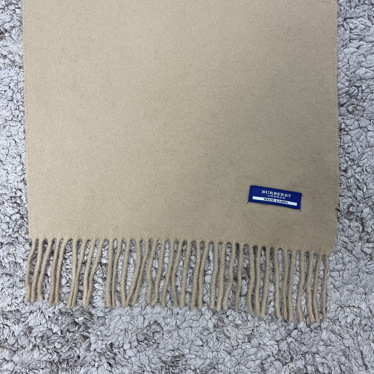 Burberry Vintage Burberry London Solid Cream Wool Scarf/Muffler Size ONE SIZE - 5 Thumbnail