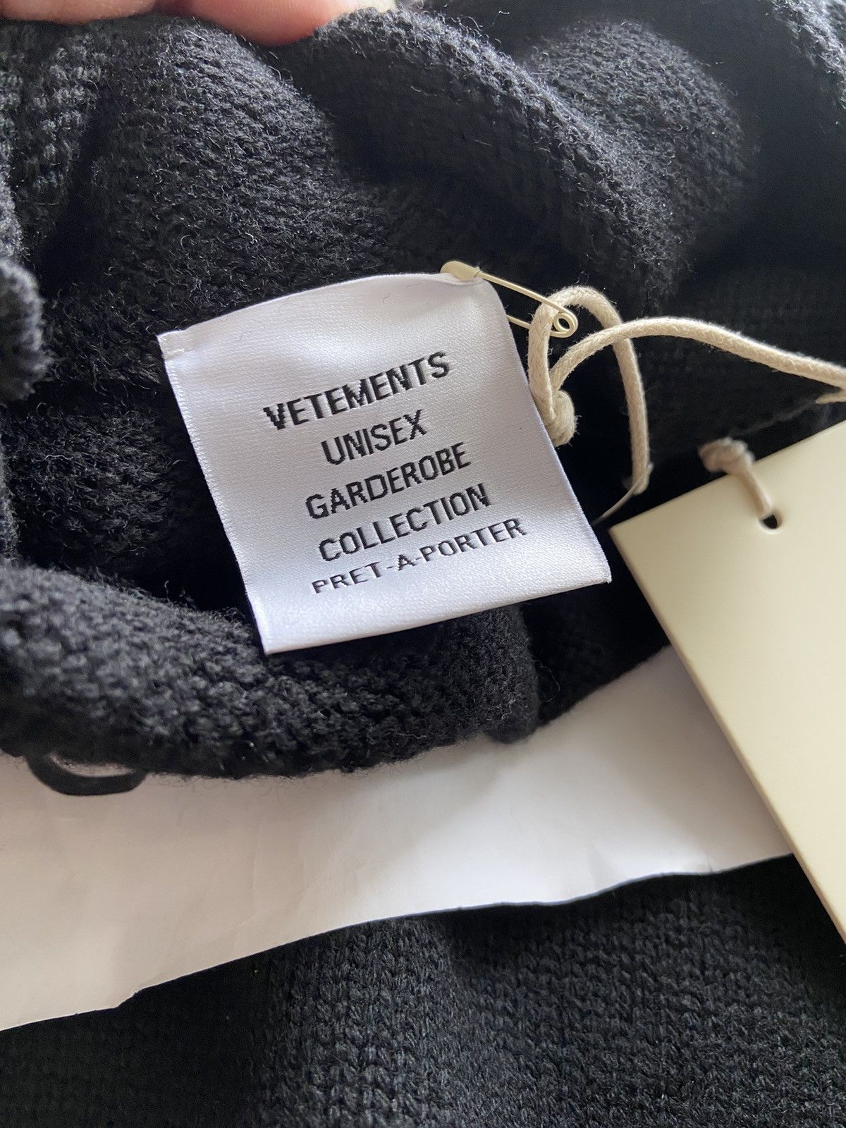 Vetements NEW | BLACK SUPER HEAVY DISTRESSED WOOL KNIT SWEATER BLACK Size US XS / EU 42 / 0 - 4 Thumbnail