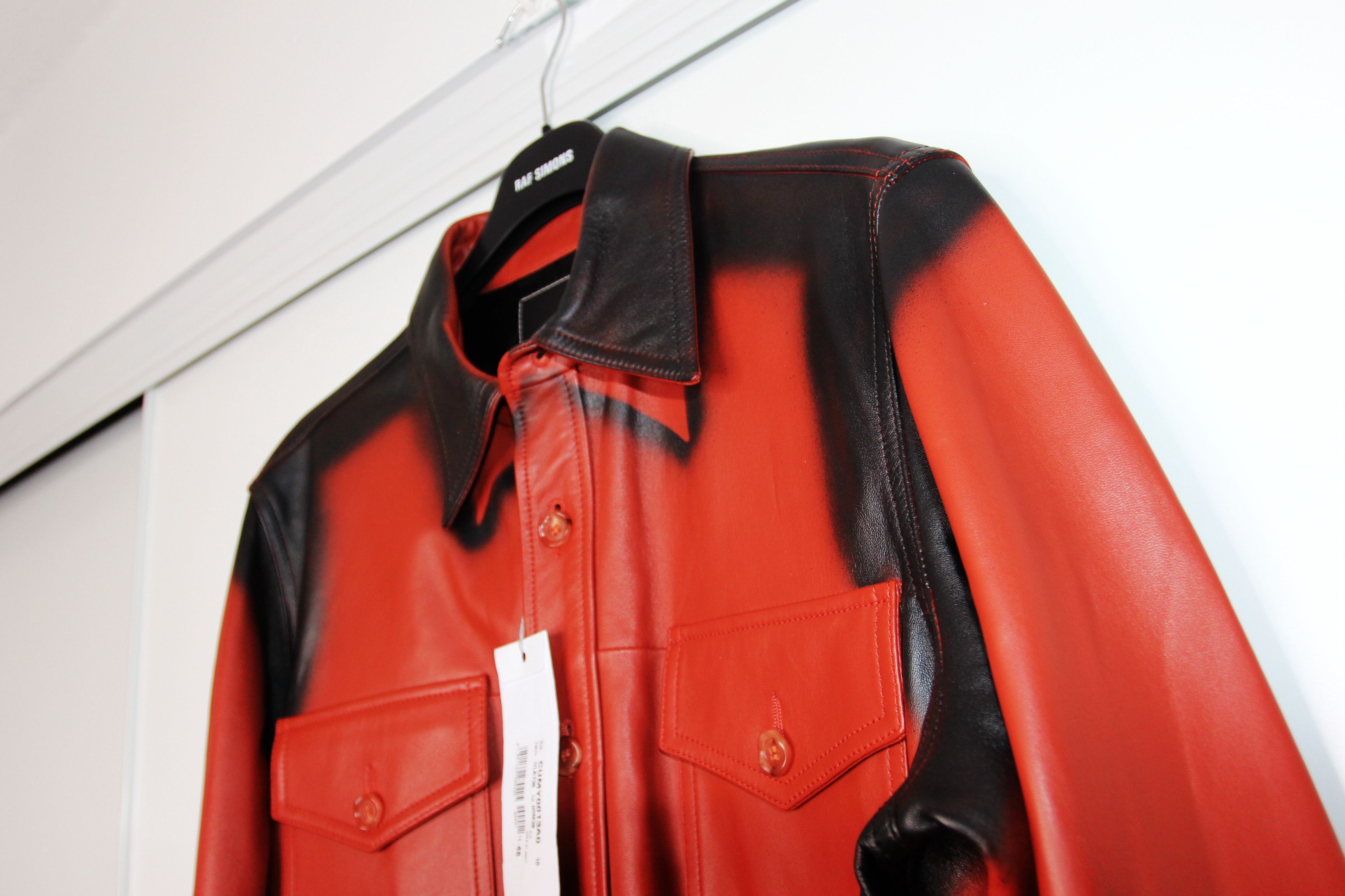 Marni BNWT AW21 MARNI SPRAY PRINT LEATHER SHIRT JACKET 48 Size US M / EU 48-50 / 2 - 4 Thumbnail