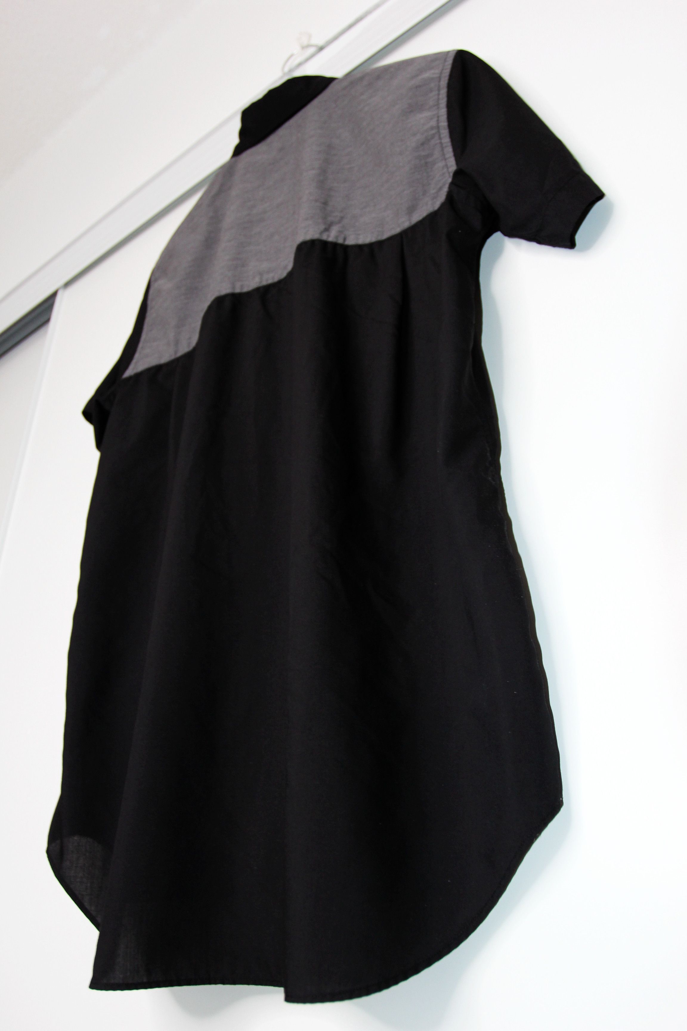 Comme des Garcons Black BNWT AW20 COMME DES GARCONS BLACK SHORT SLEEVE SHIRT L Size US L / EU 52-54 / 3 - 6 Thumbnail