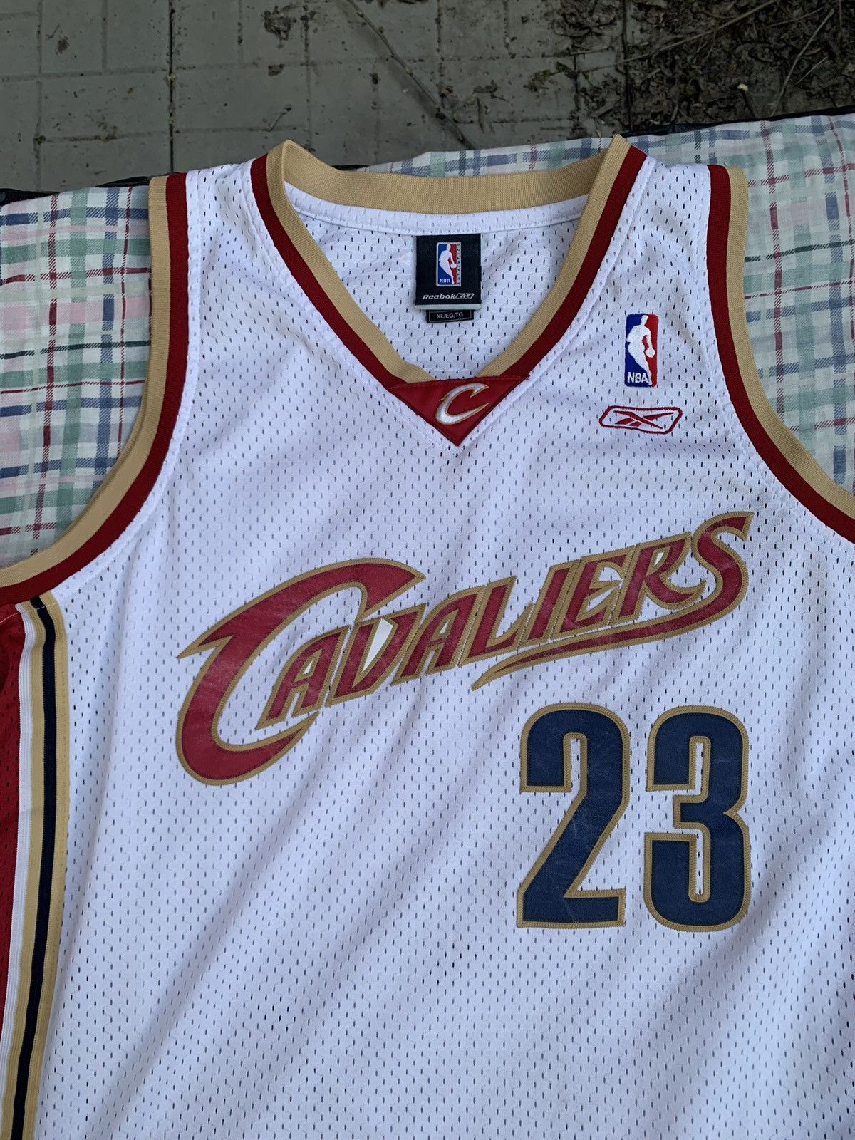 NBA × Reebok Reebok Cleveland Cavaliers Lebron James NBA Jersey Size US XL / EU 56 / 4 - 3 Thumbnail