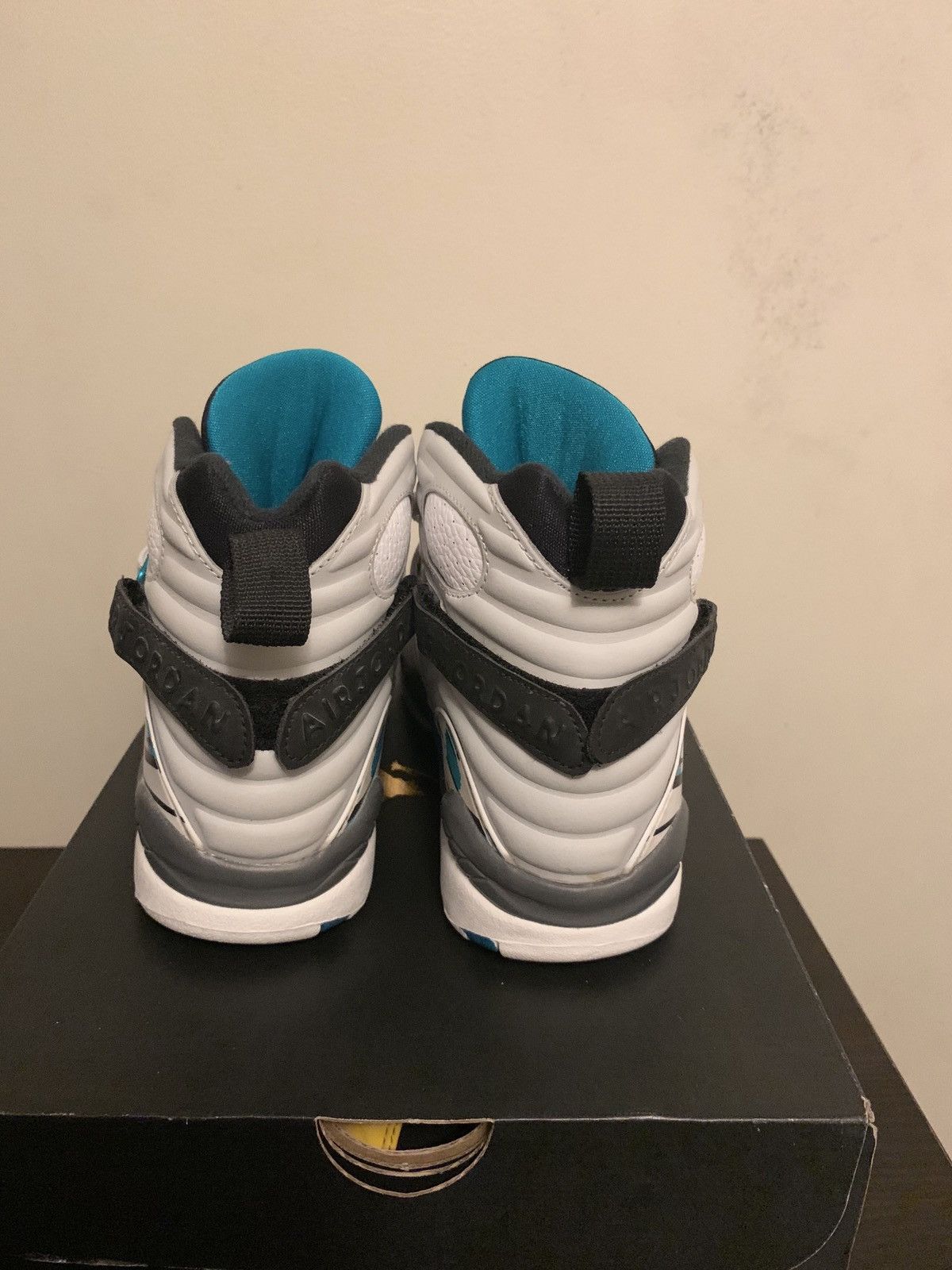 Jordan Brand × Nike Air Jordan 8 Retro GS South Beach Size US 5.5 / EU 38 - 4 Thumbnail