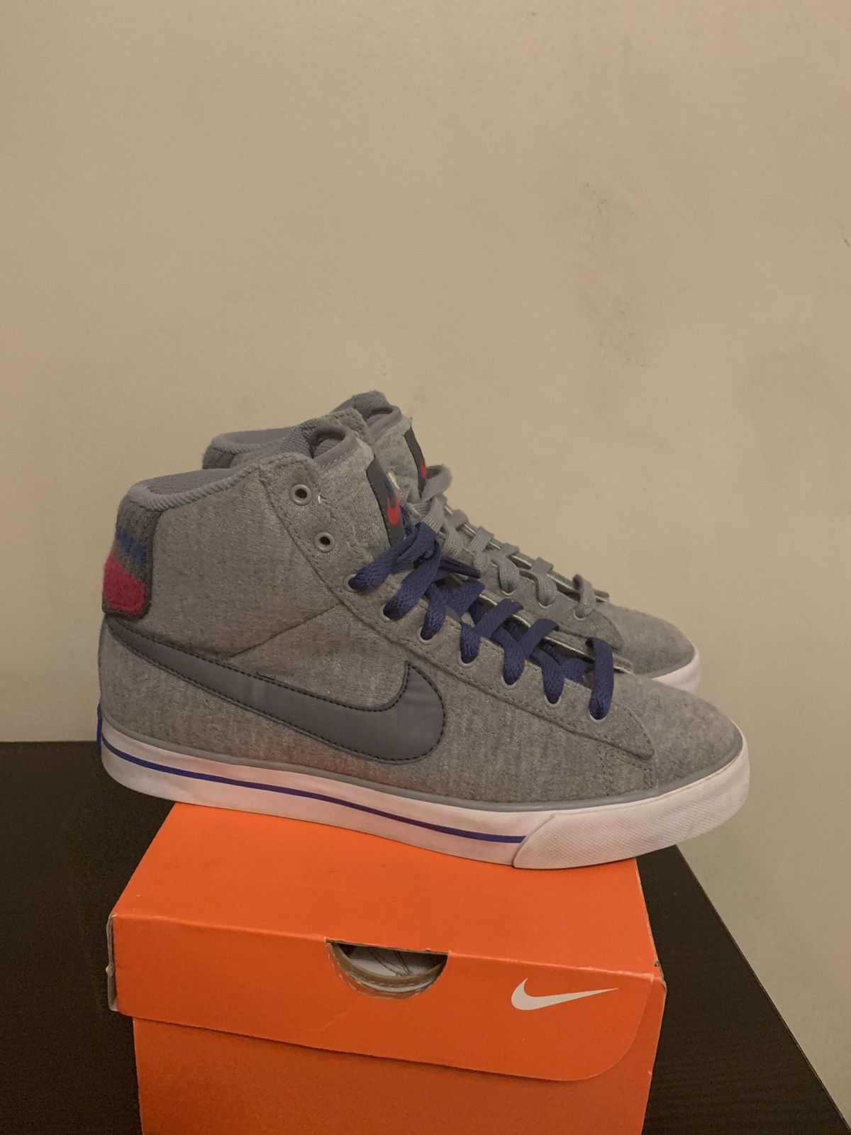 Nike Sweet Classic High Wolf Grey Size US 8 / EU 41 - 1 Thumbnail