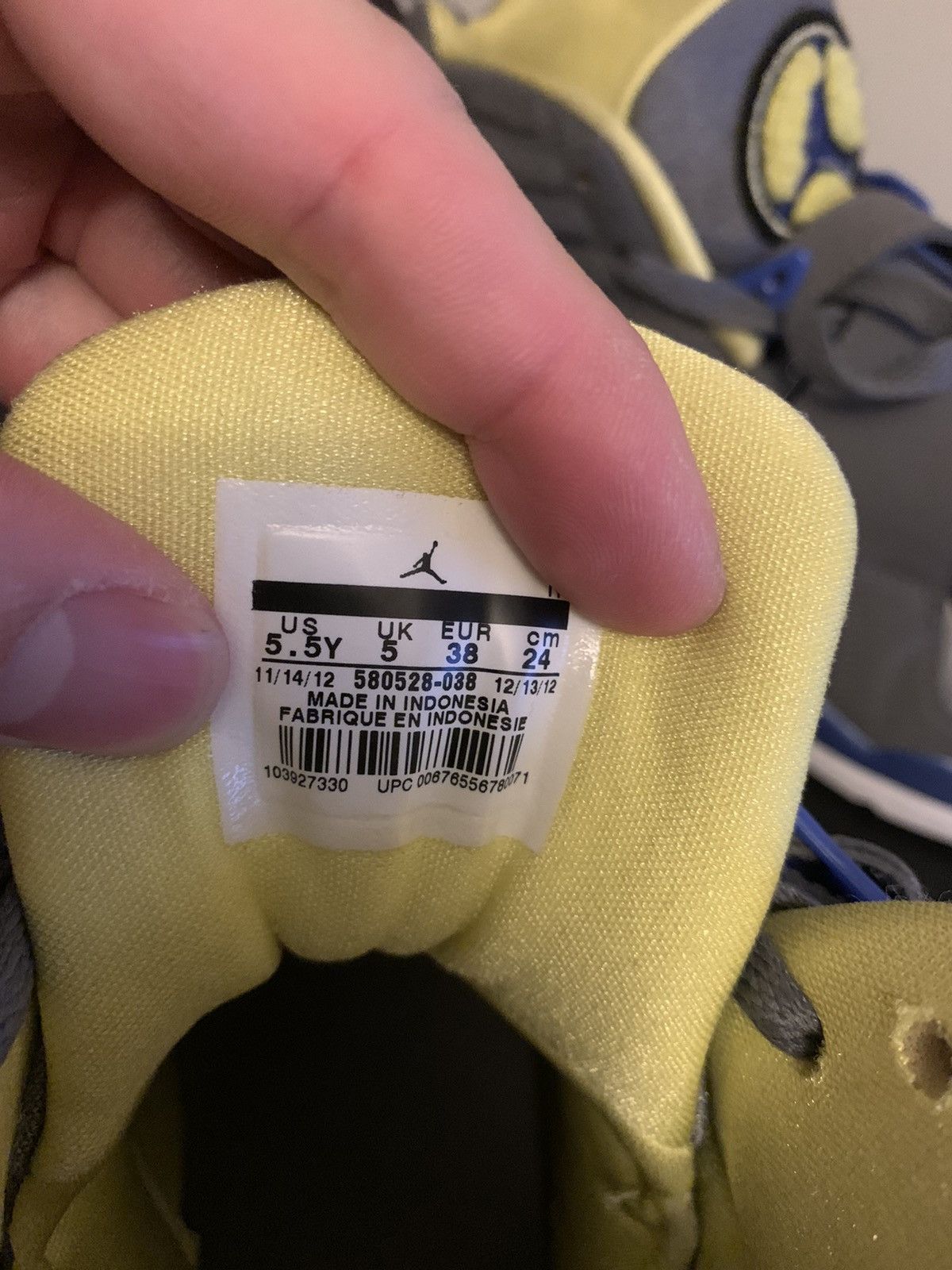 Jordan Brand × Nike Jordan 8 Retro GS Laney Size US 5.5 / EU 38 - 7 Thumbnail