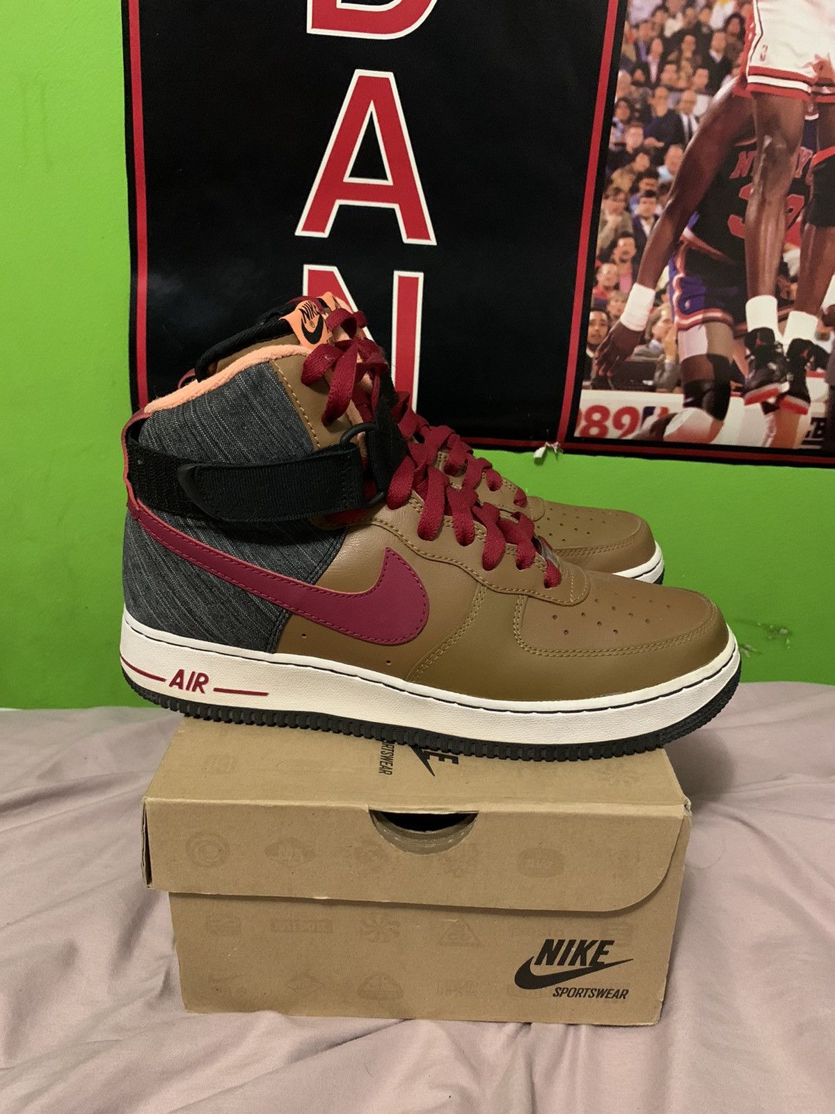 Nike Air Force One High Ale Brown-Noble Red/white Size US 8 / EU 41 - 1 Thumbnail