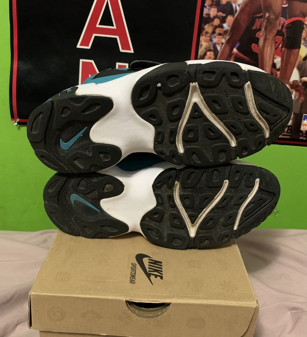 Nike Air Mission Teal/Black-White Size US 5.5 / EU 38 - 5 Thumbnail