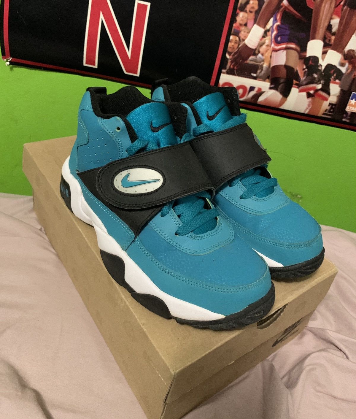 Nike Air Mission Teal/Black-White Size US 5.5 / EU 38 - 2 Thumbnail