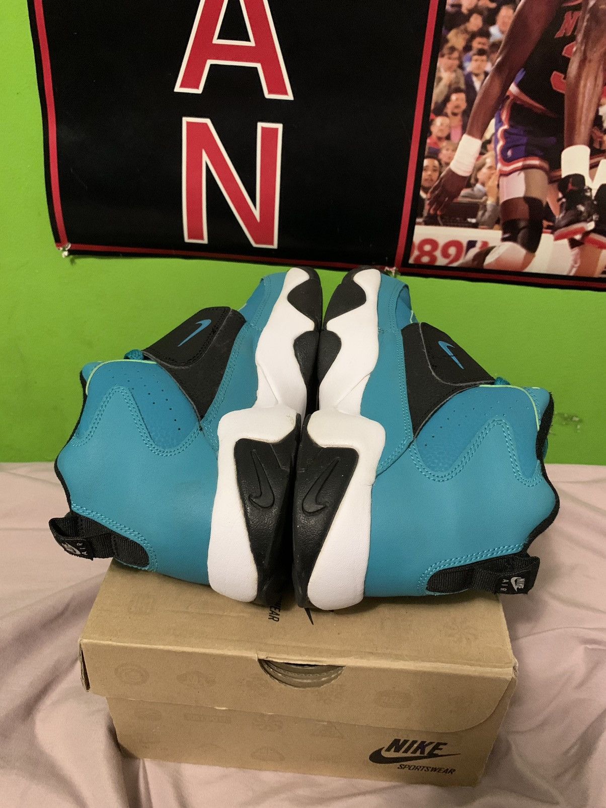 Nike Air Mission Teal/Black-White Size US 5.5 / EU 38 - 4 Thumbnail