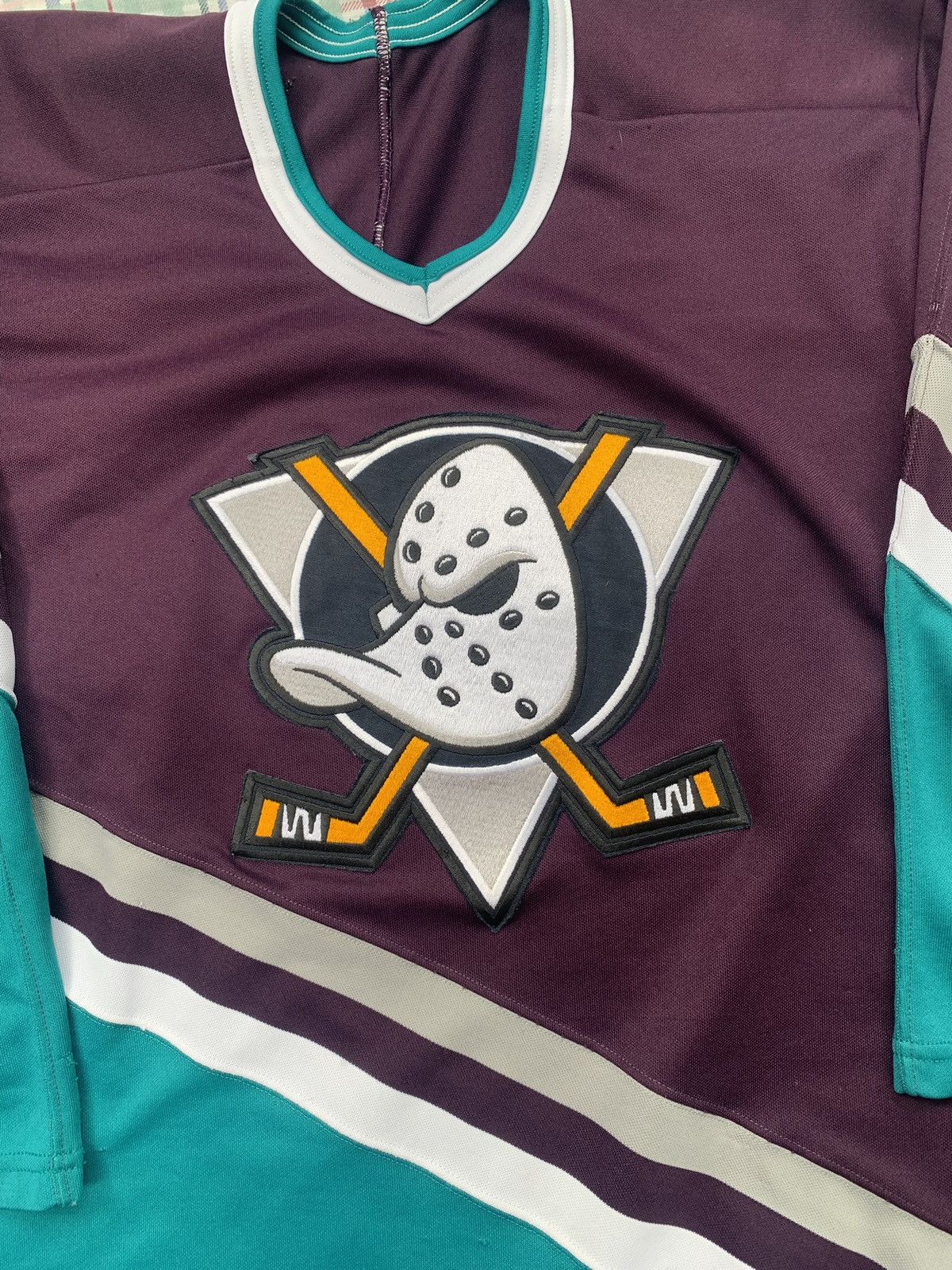 Ccm × NHL × Vintage Vintage Mighty Ducks of Anaheim NHL Jersey Size US L / EU 52-54 / 3 - 2 Thumbnail