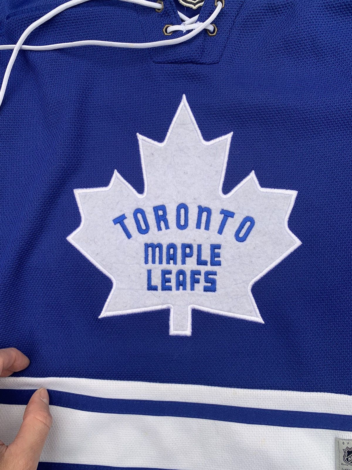 NHL × Reebok Reebok Toronto Maple Leafs Leo Komarov NHL Jersey Size US XS / EU 42 / 0 - 5 Thumbnail