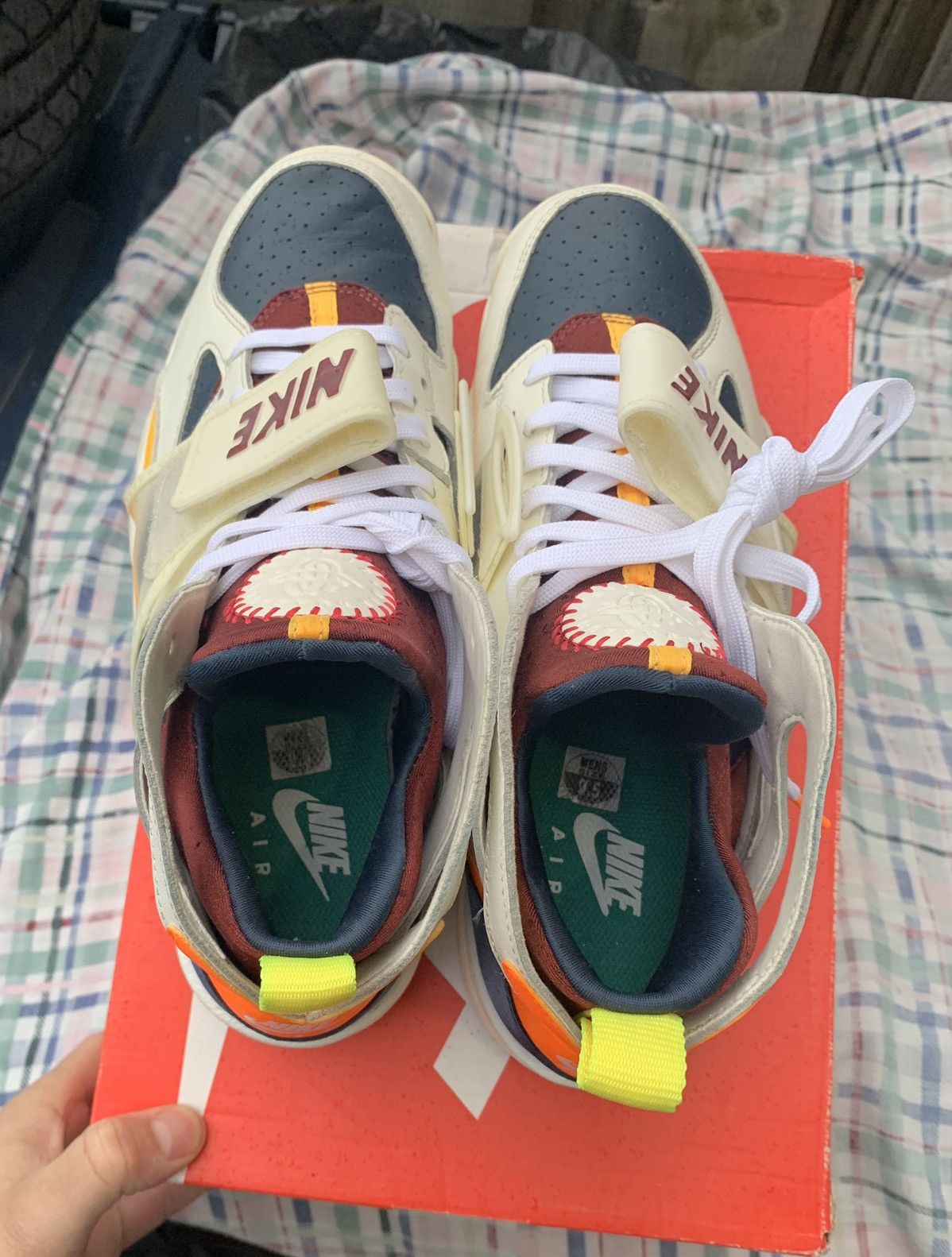 Nike Nike Air Trainer Huarache City Pride Houston Size US 9.5 / EU 42-43 - 4 Thumbnail