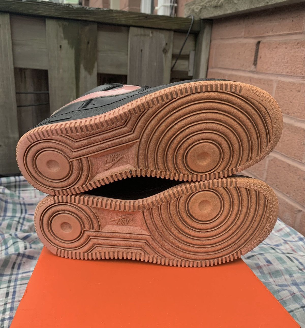 Vintage Nike Air Force Low Black / Pink