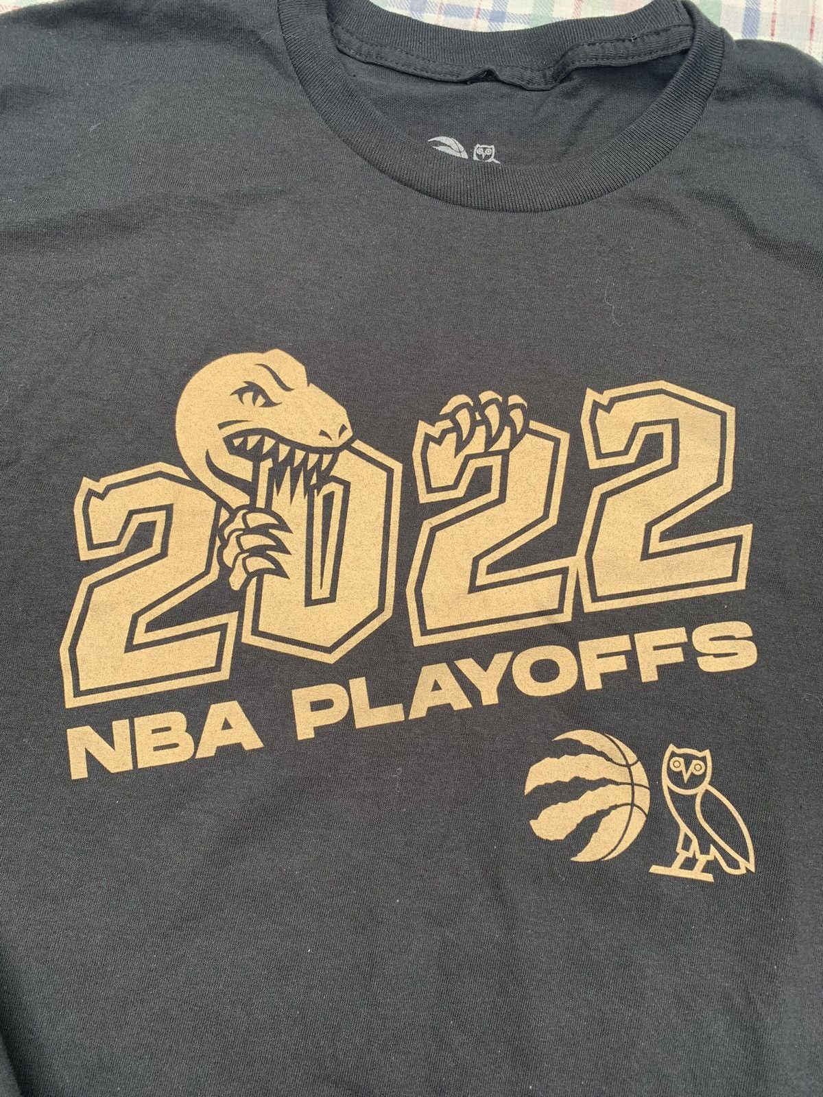 NBA × October's Very Own OVO x Raptors 2022 NBA Playoffs Long Sleeve Size US XL / EU 56 / 4 - 2 Thumbnail
