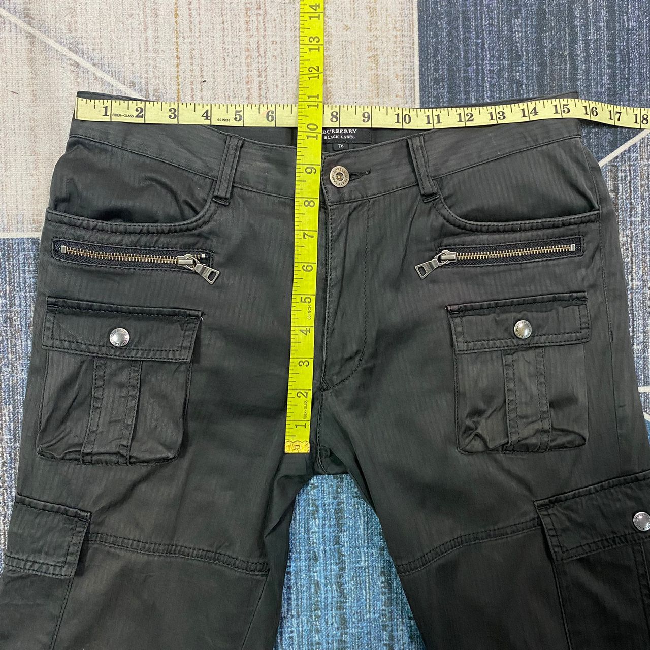 Burberry × If Six Was Nine × Le Grande Bleu (L.G.B.) Burberry Black Label Multi-Pocket Cargo Pants Size US 31 - 21 Thumbnail