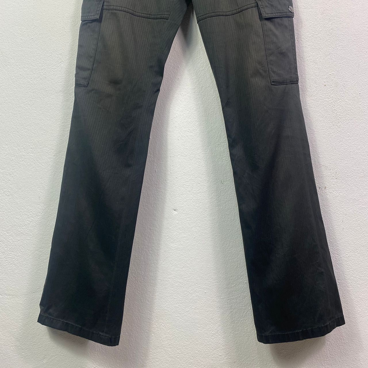 Burberry × If Six Was Nine × Le Grande Bleu (L.G.B.) Burberry Black Label Multi-Pocket Cargo Pants Size US 31 - 3 Thumbnail