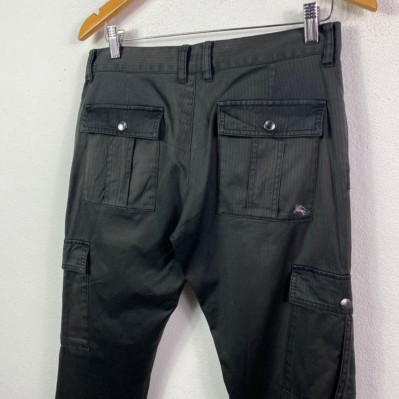 Burberry × If Six Was Nine × Le Grande Bleu (L.G.B.) Burberry Black Label Multi-Pocket Cargo Pants Size US 31 - 11 Thumbnail