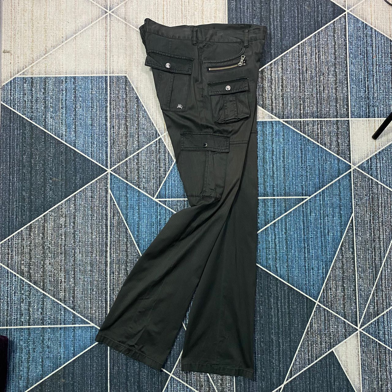 Burberry × If Six Was Nine × Le Grande Bleu (L.G.B.) Burberry Black Label Multi-Pocket Cargo Pants Size US 31 - 20 Thumbnail