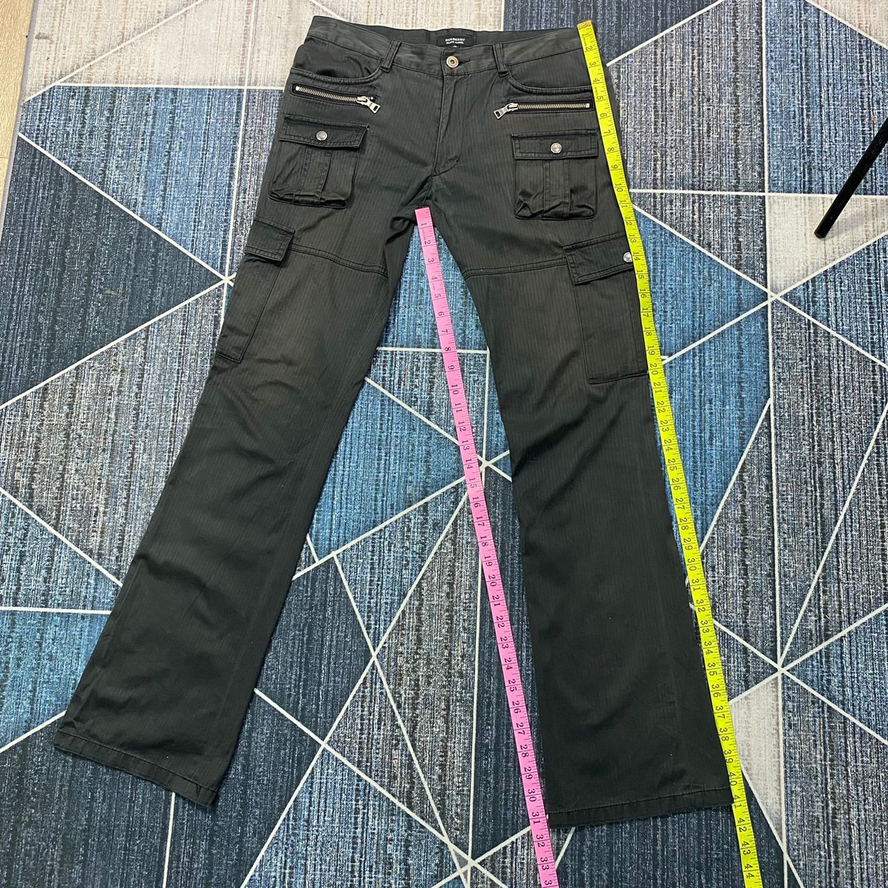 Burberry × If Six Was Nine × Le Grande Bleu (L.G.B.) Burberry Black Label Multi-Pocket Cargo Pants Size US 31 - 23 Thumbnail