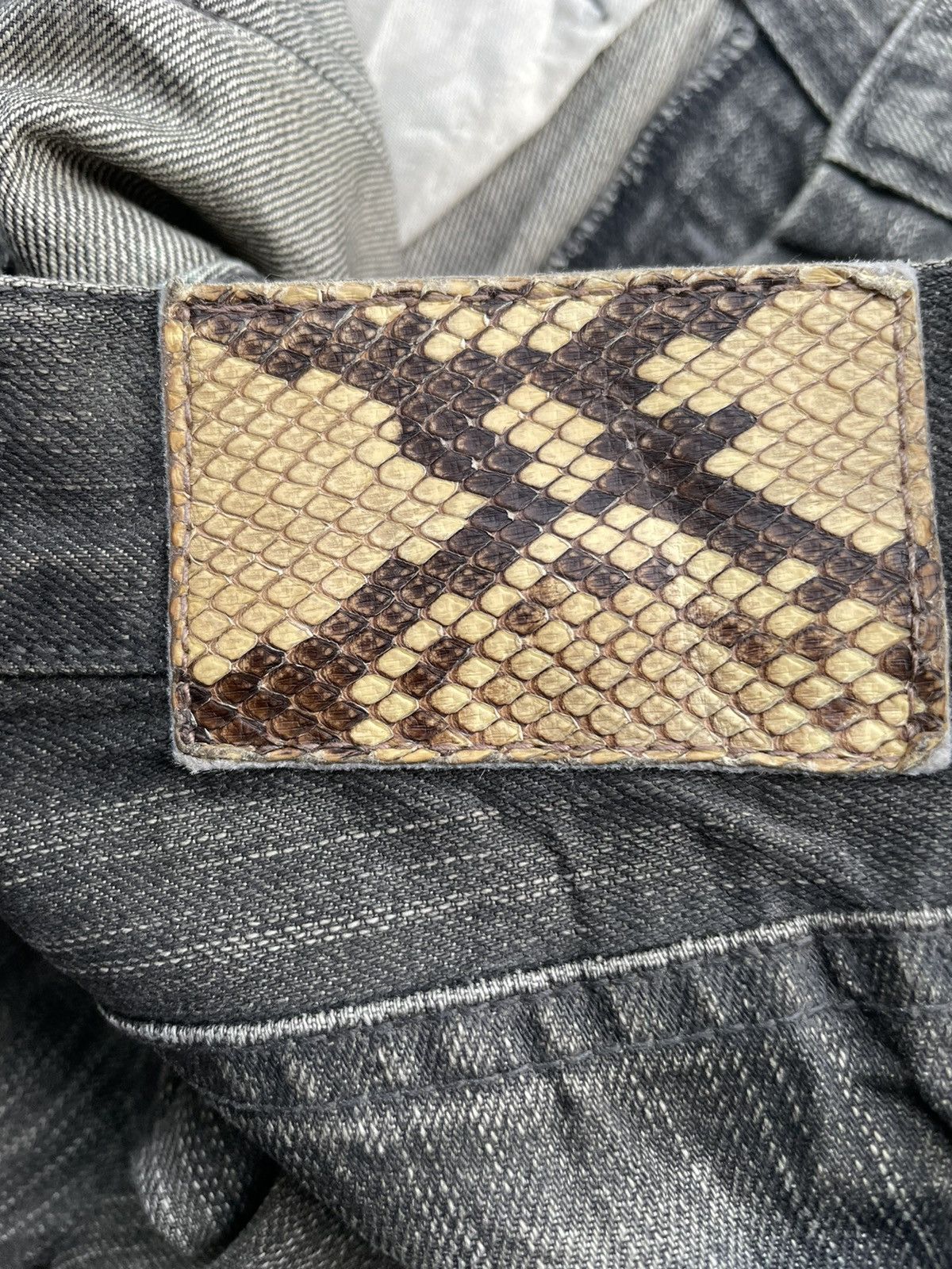Patrick Cox Patrick Cox Wannabe Aging Wash Black Denim Size US 32 / EU 48 - 14 Thumbnail