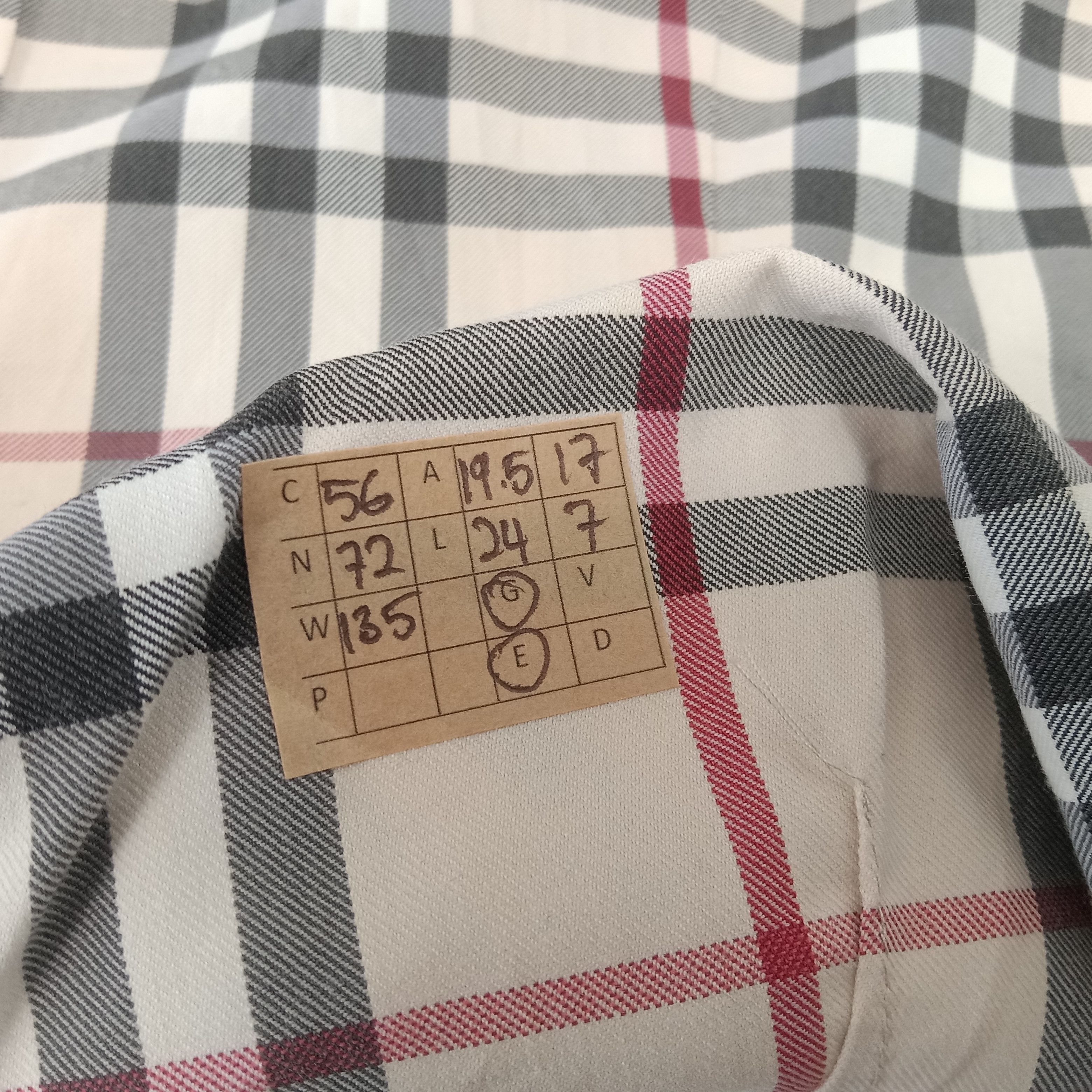Burberry × Vintage Burberry London Nova Check Shirt Button Up Size M / US 6-8 / IT 42-44 - 7 Thumbnail