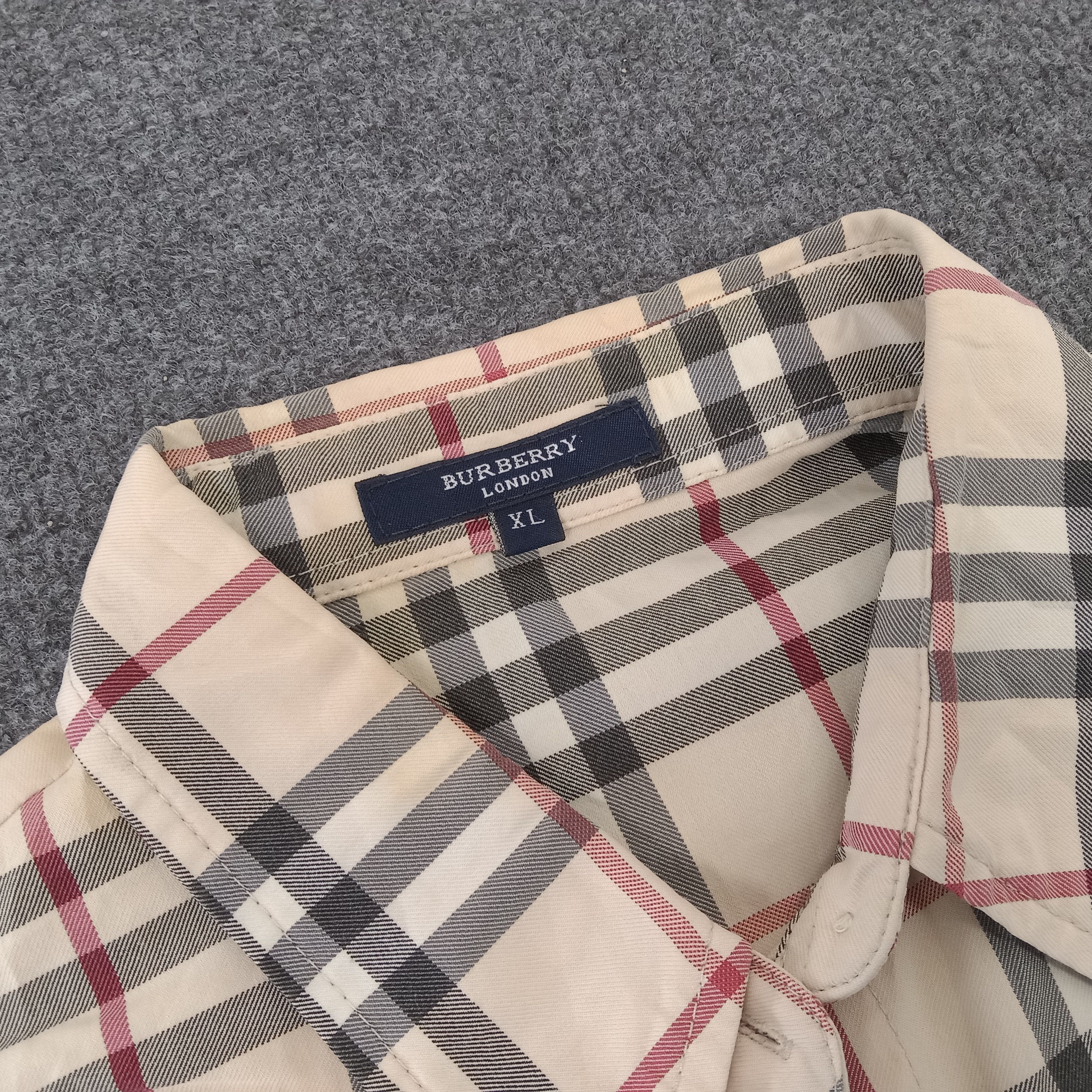 Burberry × Vintage Burberry London Nova Check Shirt Button Up Size M / US 6-8 / IT 42-44 - 3 Thumbnail