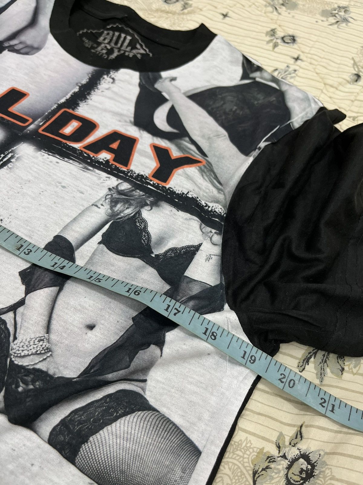 Other Y. BULZEYE THREADS SEXY T SHIRTS Size US M / EU 48-50 / 2 - 5 Thumbnail