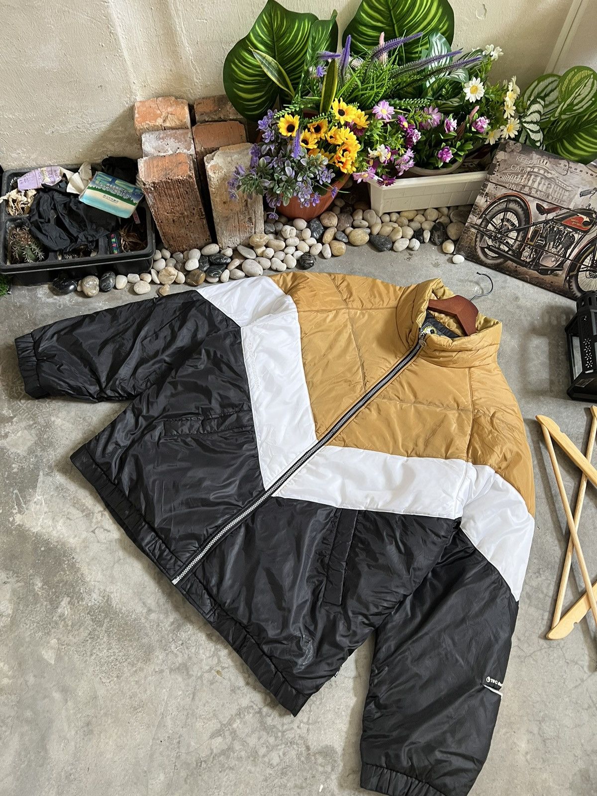 Vintage STEALS 🖤🏴‍☠️ Hawaian T&C Surf Puffer Down Jacket Size US L / EU 52-54 / 3 - 4 Thumbnail