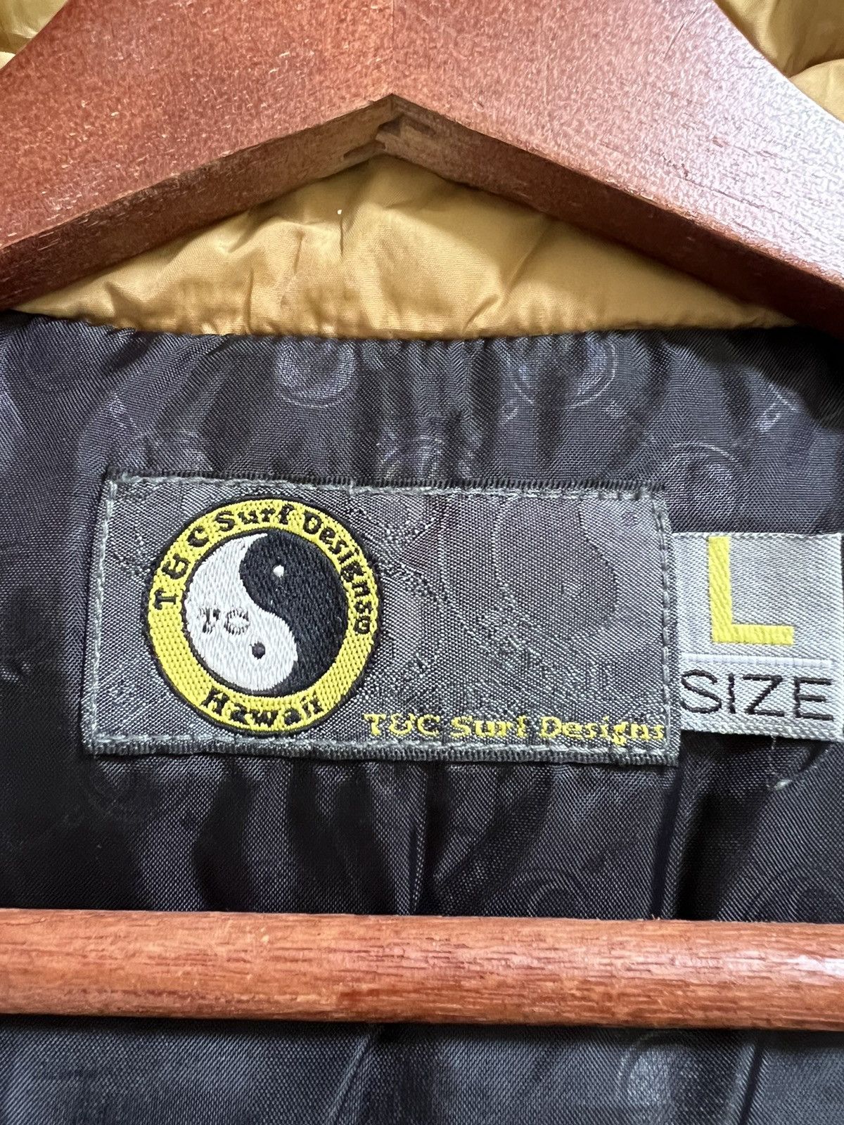 Vintage STEALS 🖤🏴‍☠️ Hawaian T&C Surf Puffer Down Jacket Size US L / EU 52-54 / 3 - 16 Thumbnail