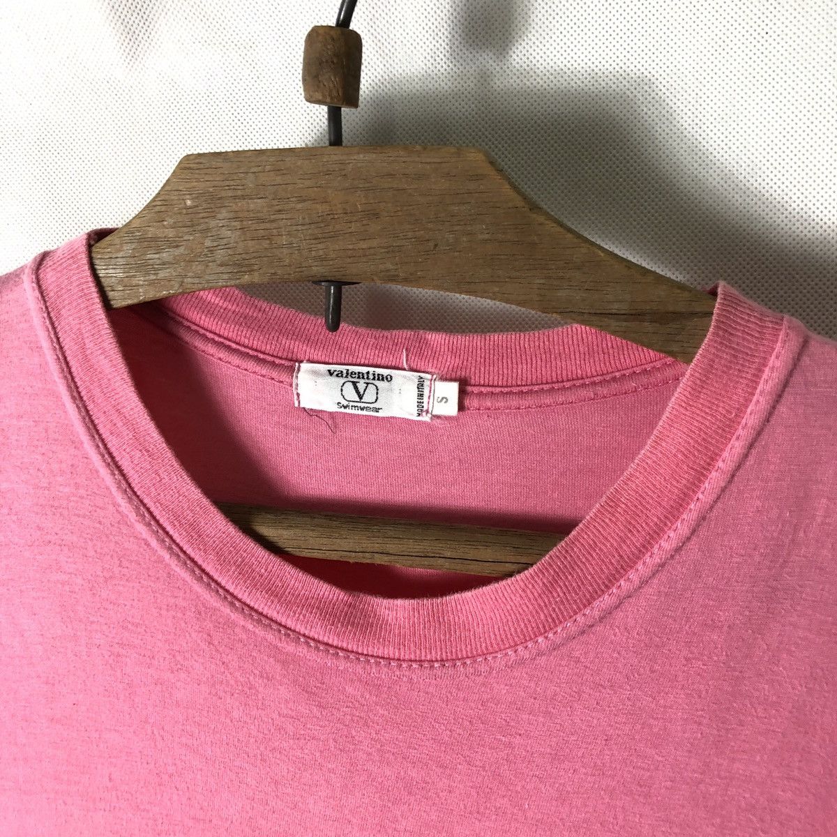 Valentino Vintage Valentino Embroidery Spell Out Tshirt Size US M / EU 48-50 / 2 - 7 Thumbnail