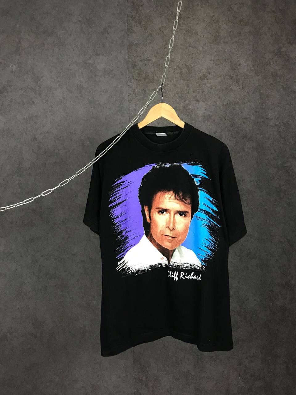 Band Tees × Vintage Cliff Richard 1994 vintage rock band tour tee Size US L / EU 52-54 / 3 - 1 Thumbnail