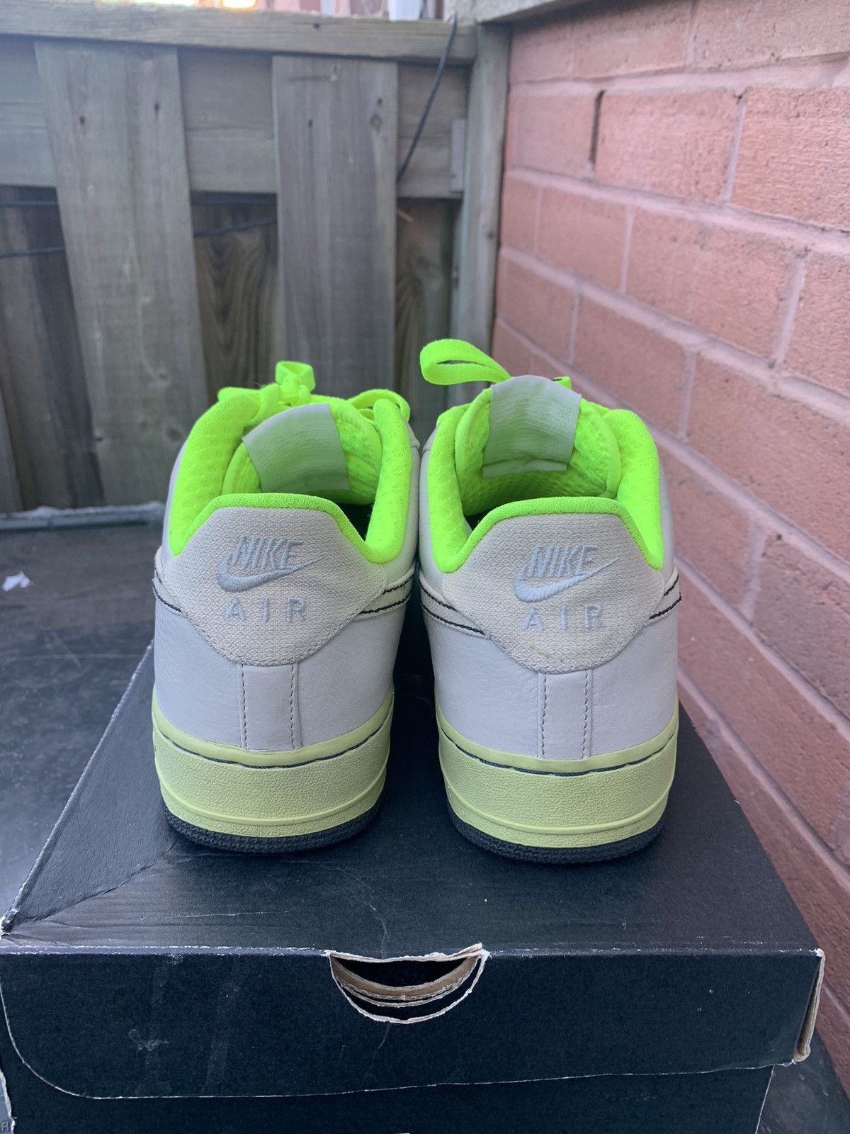Nike Air Force 1 Premium 07 Light Bone | Light Bone-Volt-Black Size US 9 / EU 42 - 4 Thumbnail
