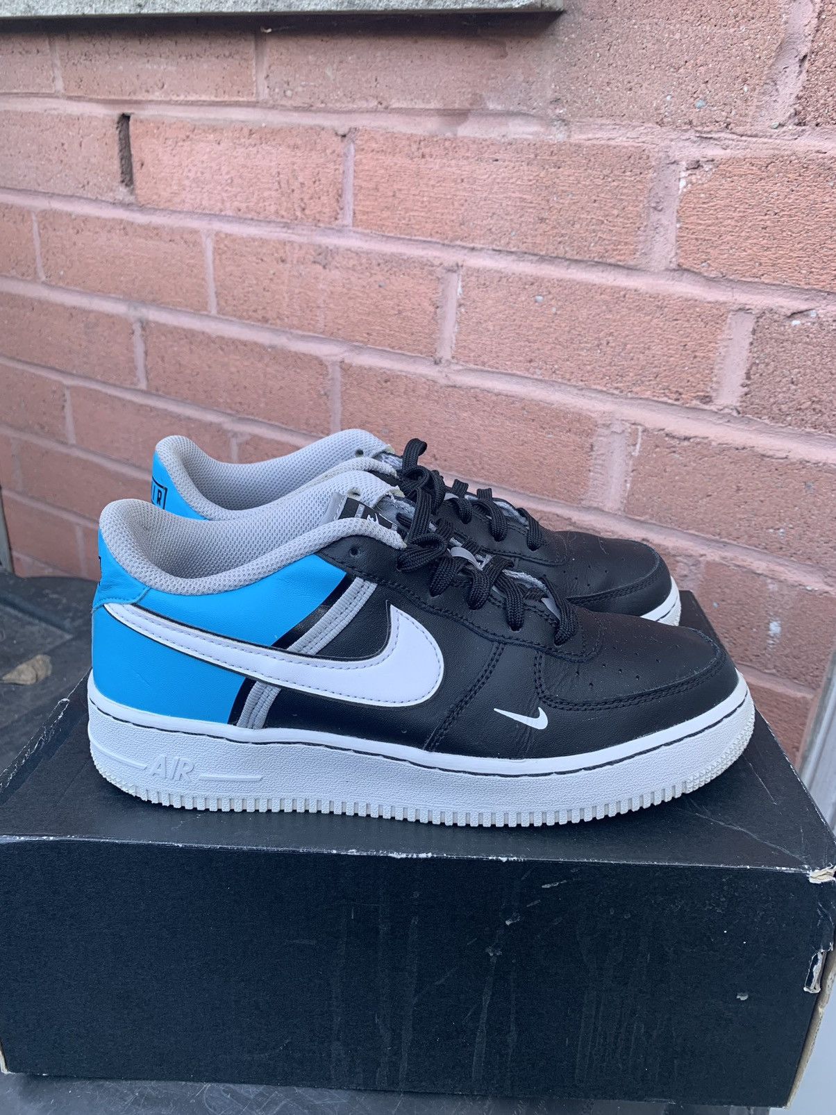 Nike Air Force One LV8 Black Current Blue Size US 6.5 / EU 39-40 - 1 Thumbnail