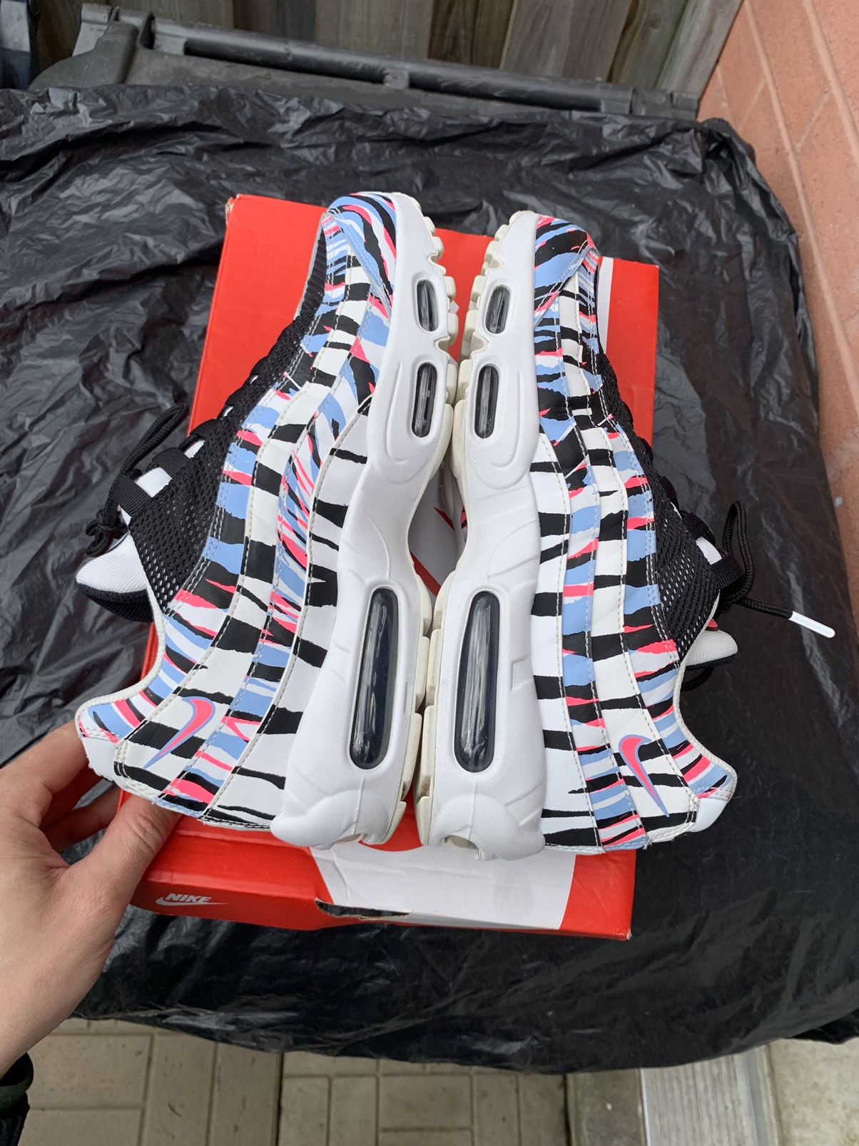 Nike Air Max 95 South Korea Size US 9.5 / EU 42-43 - 4 Thumbnail