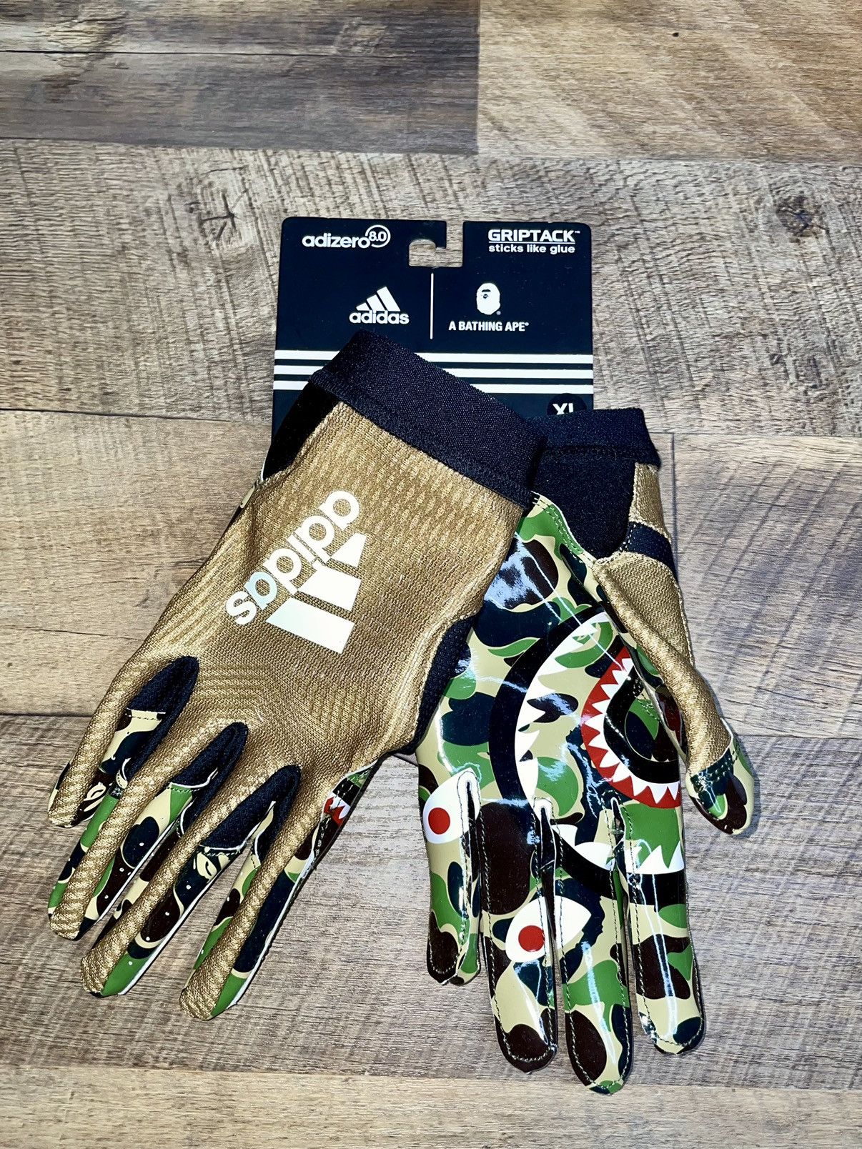 Adidas × Bape Bape x Adidas Adizero 8.0 Football Gloves⁣ Size ONE SIZE - 3 Thumbnail