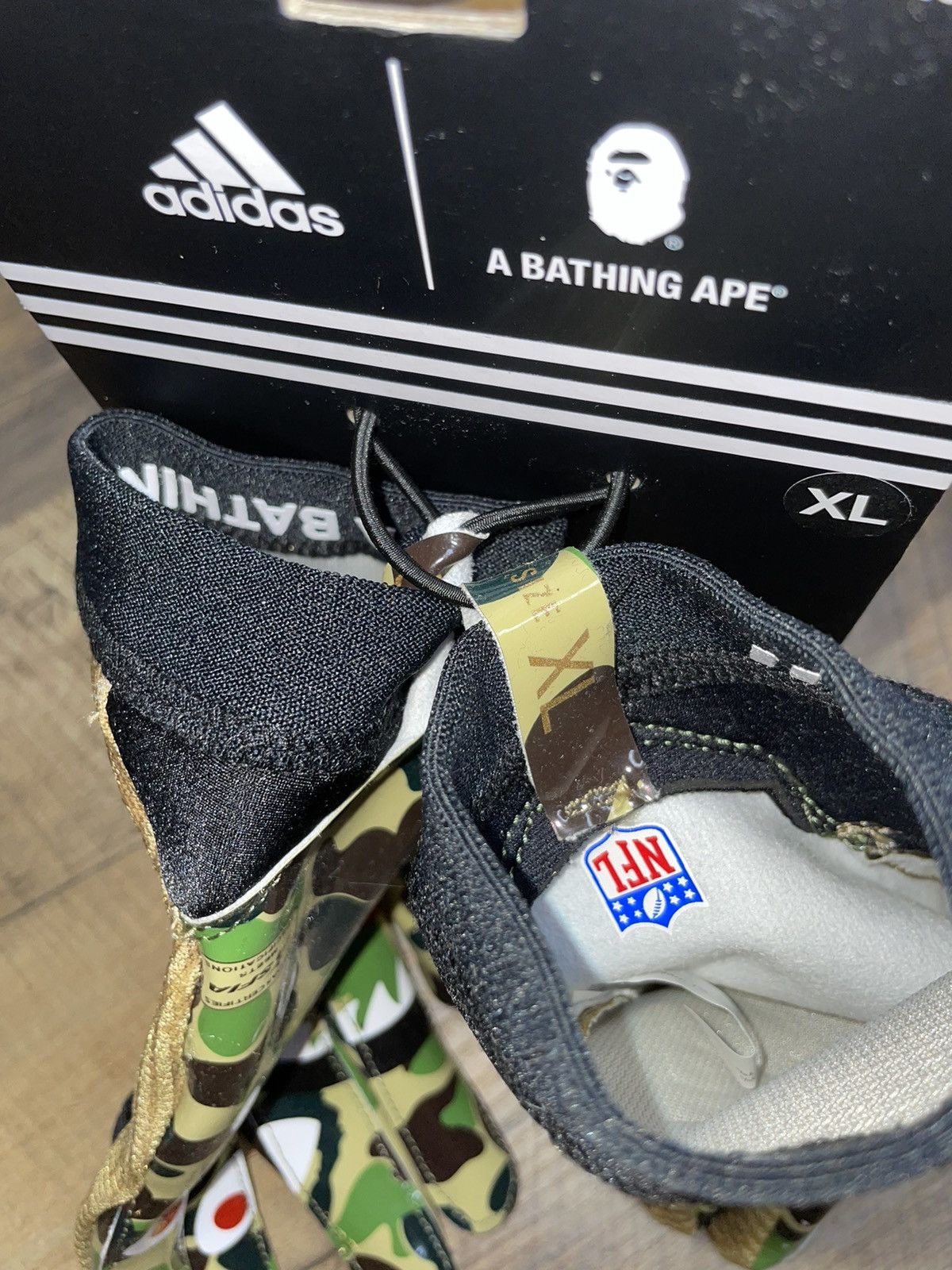 Adidas × Bape Bape x Adidas Adizero 8.0 Football Gloves⁣ Size ONE SIZE - 5 Thumbnail