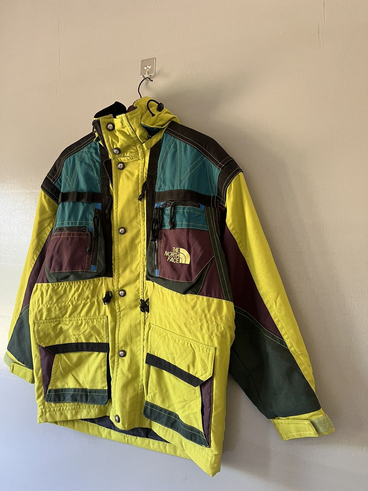 The North Face Vintage 90's The North Face Colourblock Gorp Jacket Size US L / EU 52-54 / 3 - 3 Thumbnail