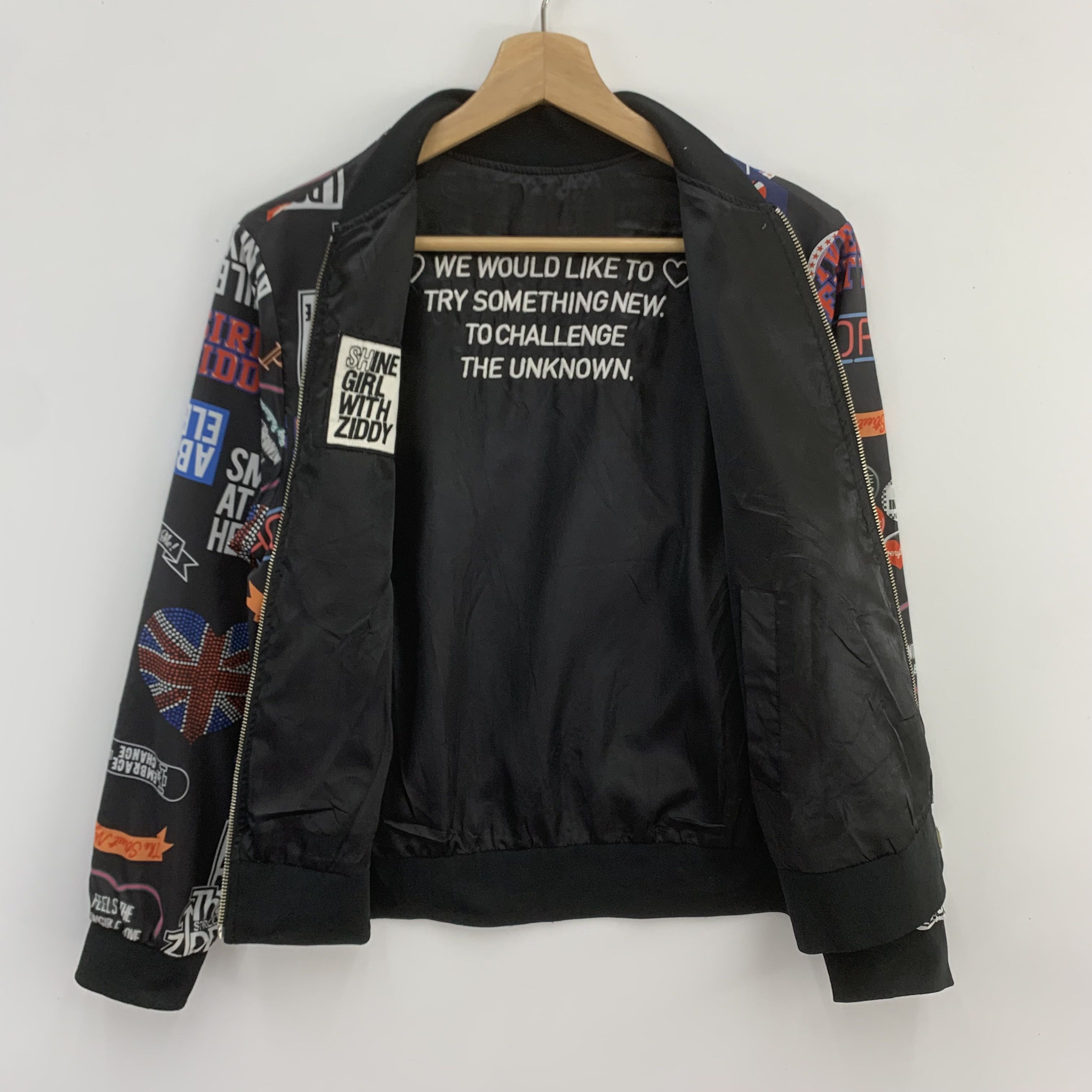 Japanese Brand Reversible Windbreaker Jacket Full Print Embroidered Size US S / EU 44-46 / 1 - 7 Thumbnail