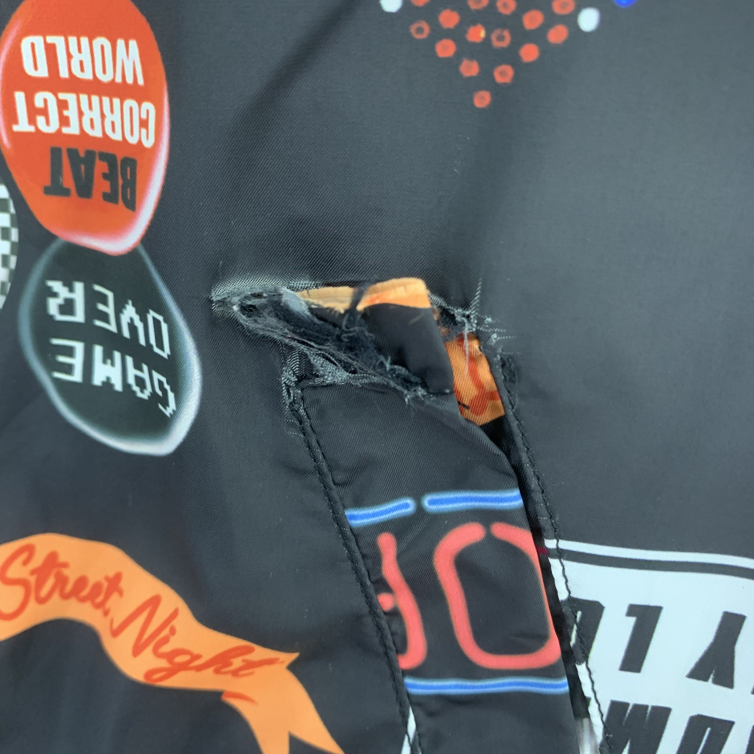 Japanese Brand Reversible Windbreaker Jacket Full Print Embroidered Size US S / EU 44-46 / 1 - 11 Thumbnail