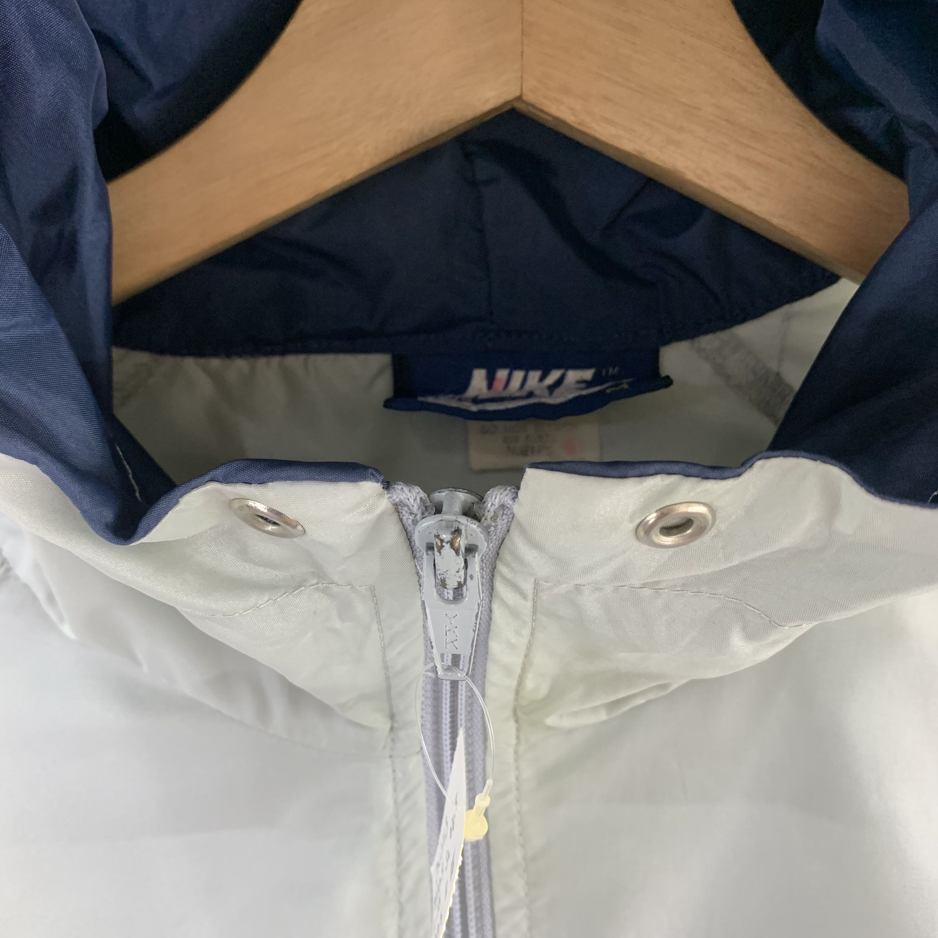 Nike × Vintage Vintage 90s Nike Windbreaker Jacket Size US M / EU 48-50 / 2 - 2 Thumbnail