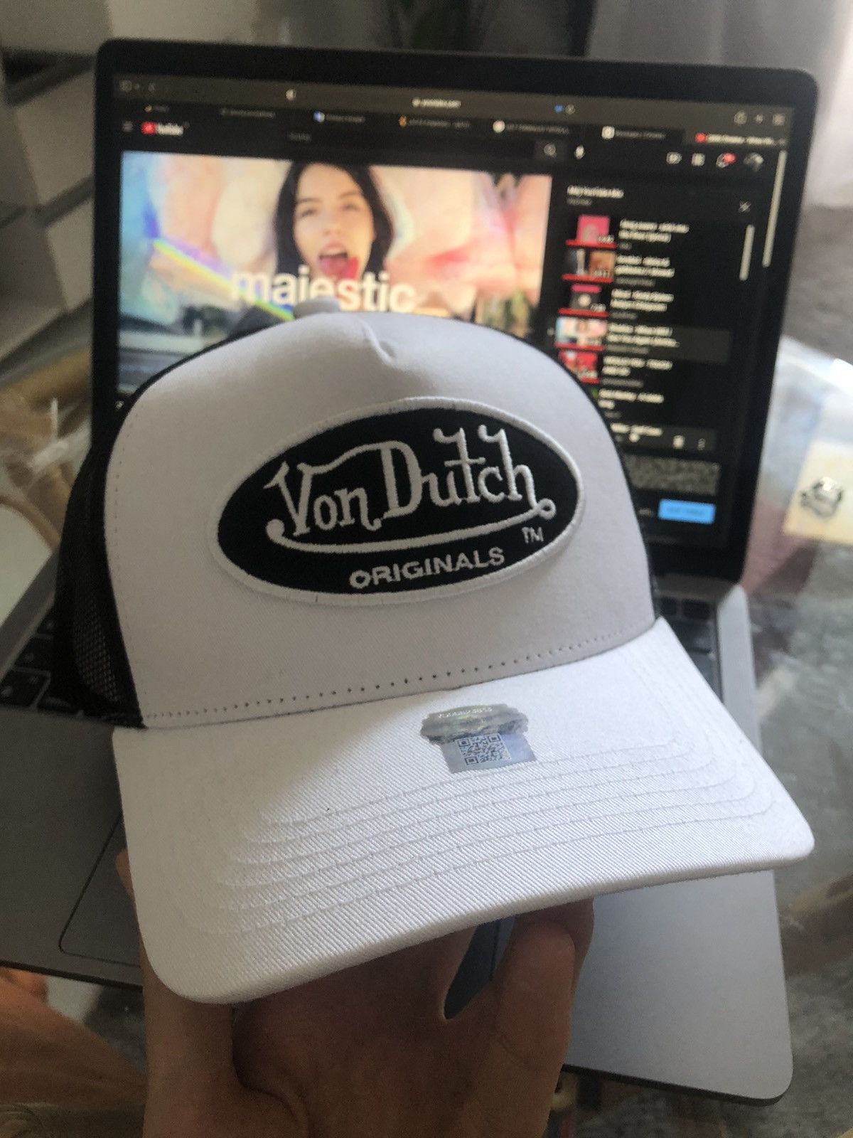 New Rare Von Dutch Black White Trucker cap