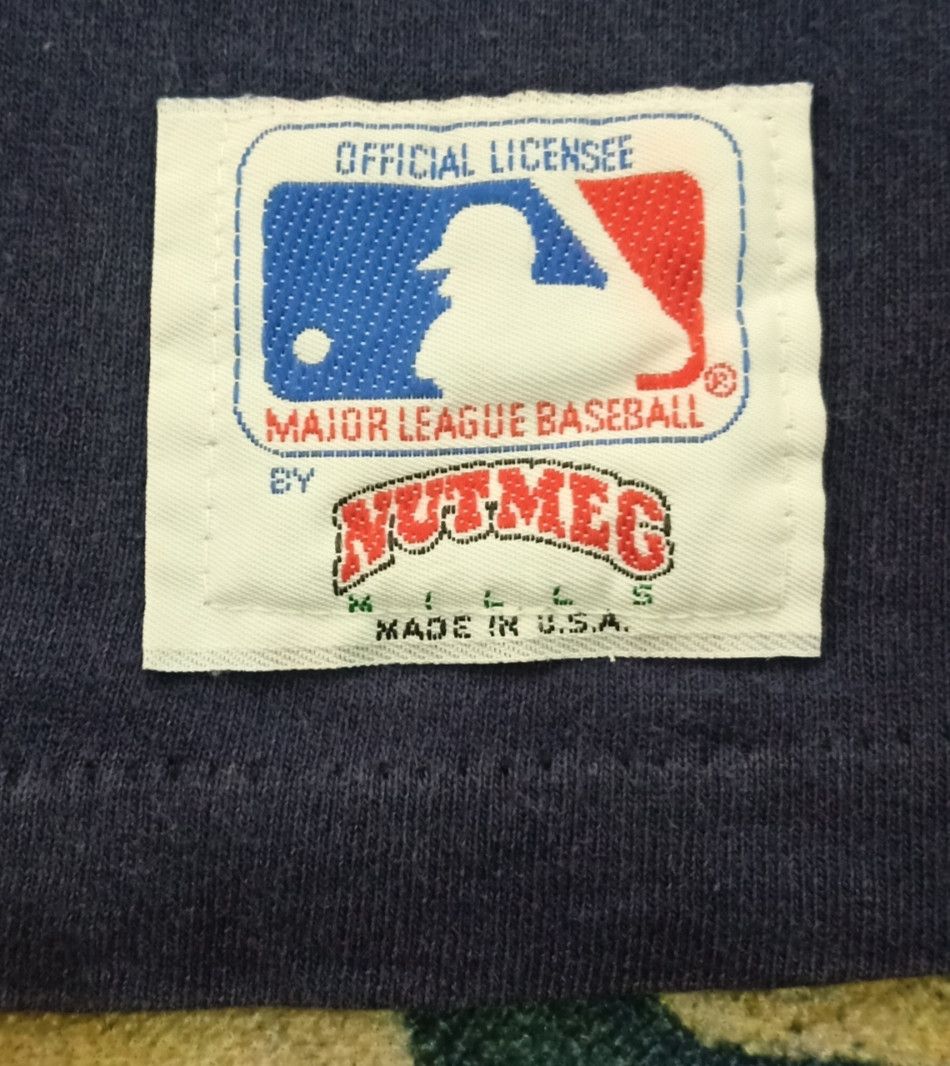 MLB × Nutmeg × Warner Bros Vintage 90s MLB Minnesota Twins x Tasmanian Devil T-shirt Size US L / EU 52-54 / 3 - 7 Thumbnail
