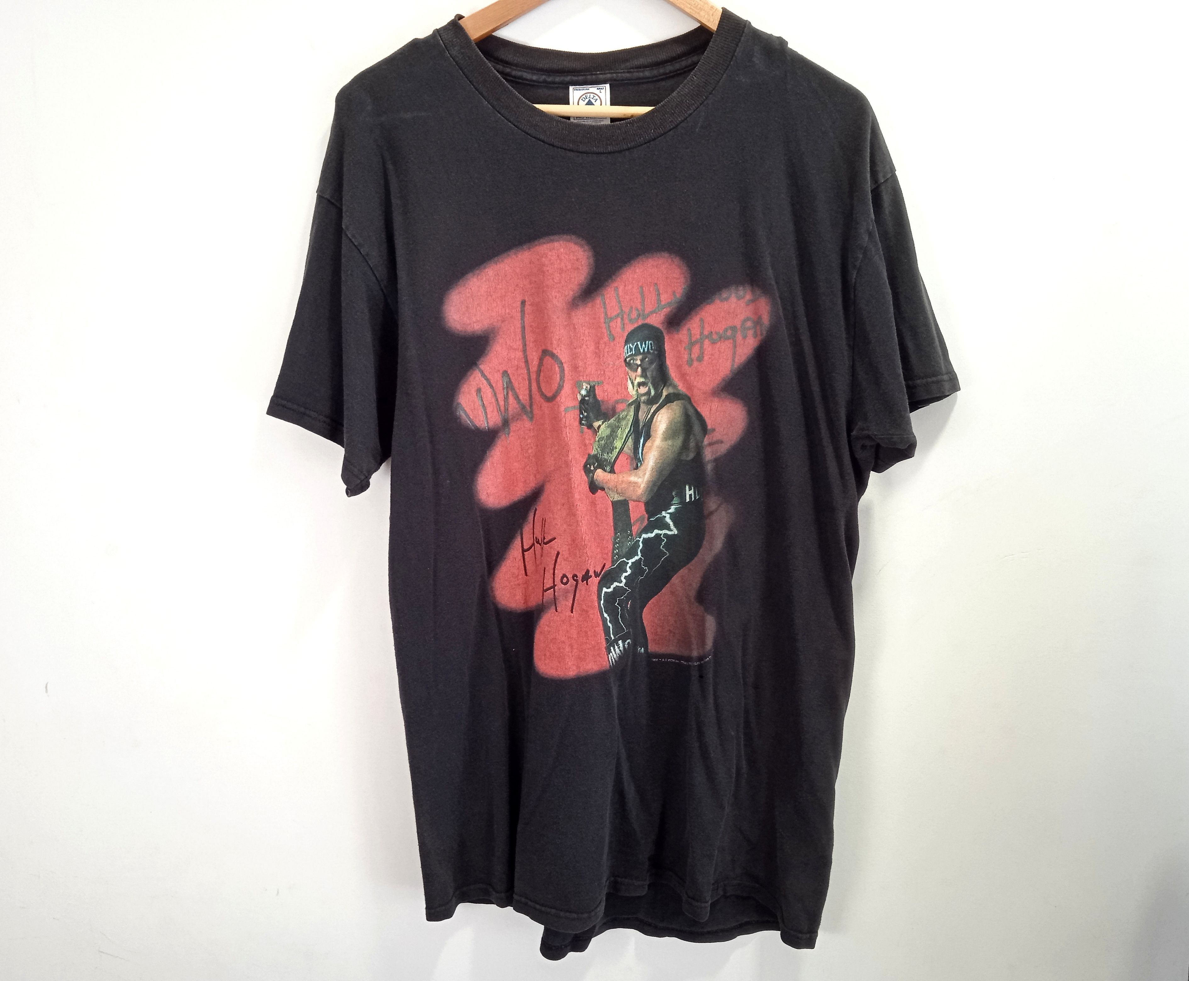 Vintage Vintage 90s WCW NWO Hollywood Hogan T-Shirt Size US L / EU 52-54 / 3 - 1 Thumbnail