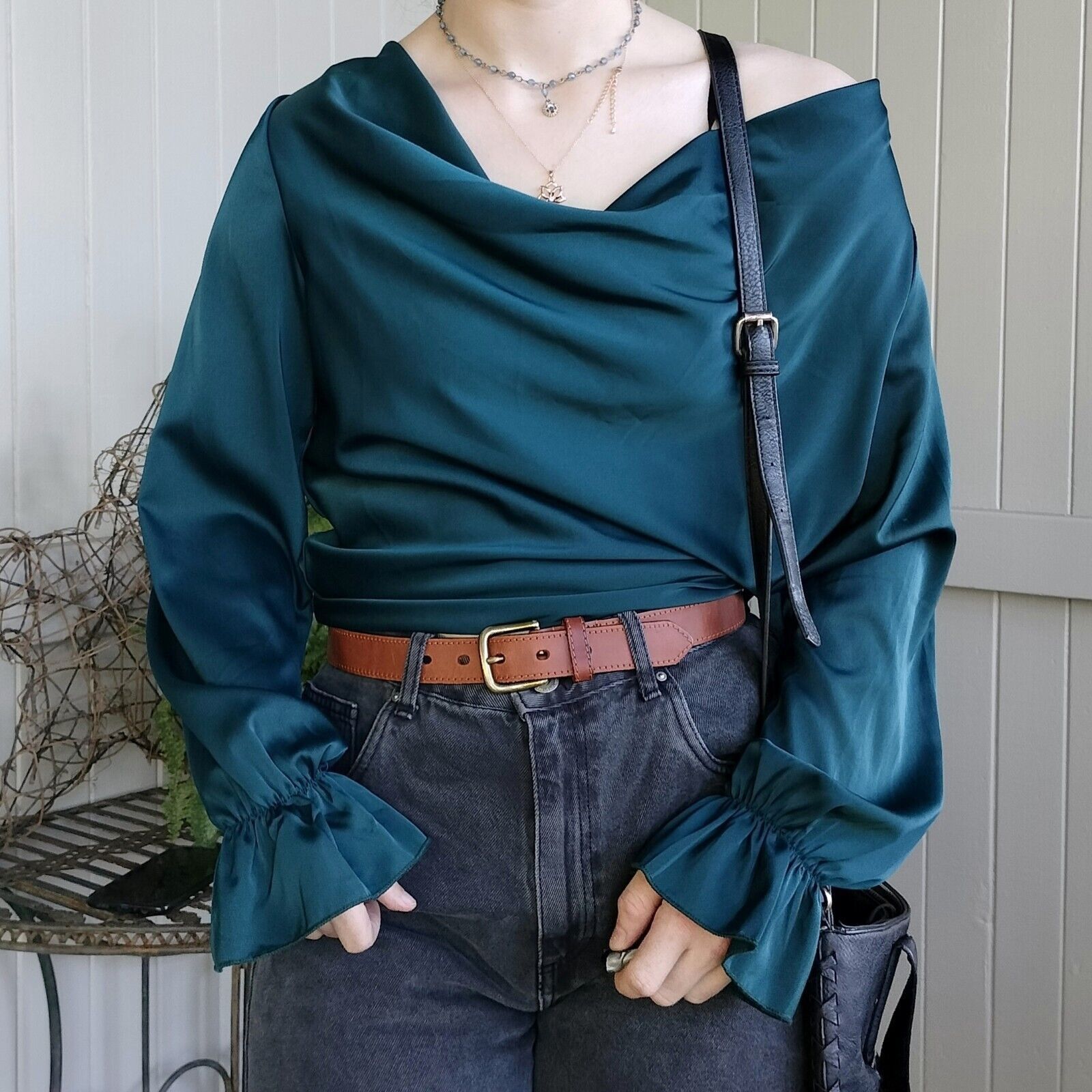 Shein Shein Blouse Top Teal Satin Cowl Neck Flounce Sleeve Size L / US 10 / IT 46 - 1 Thumbnail