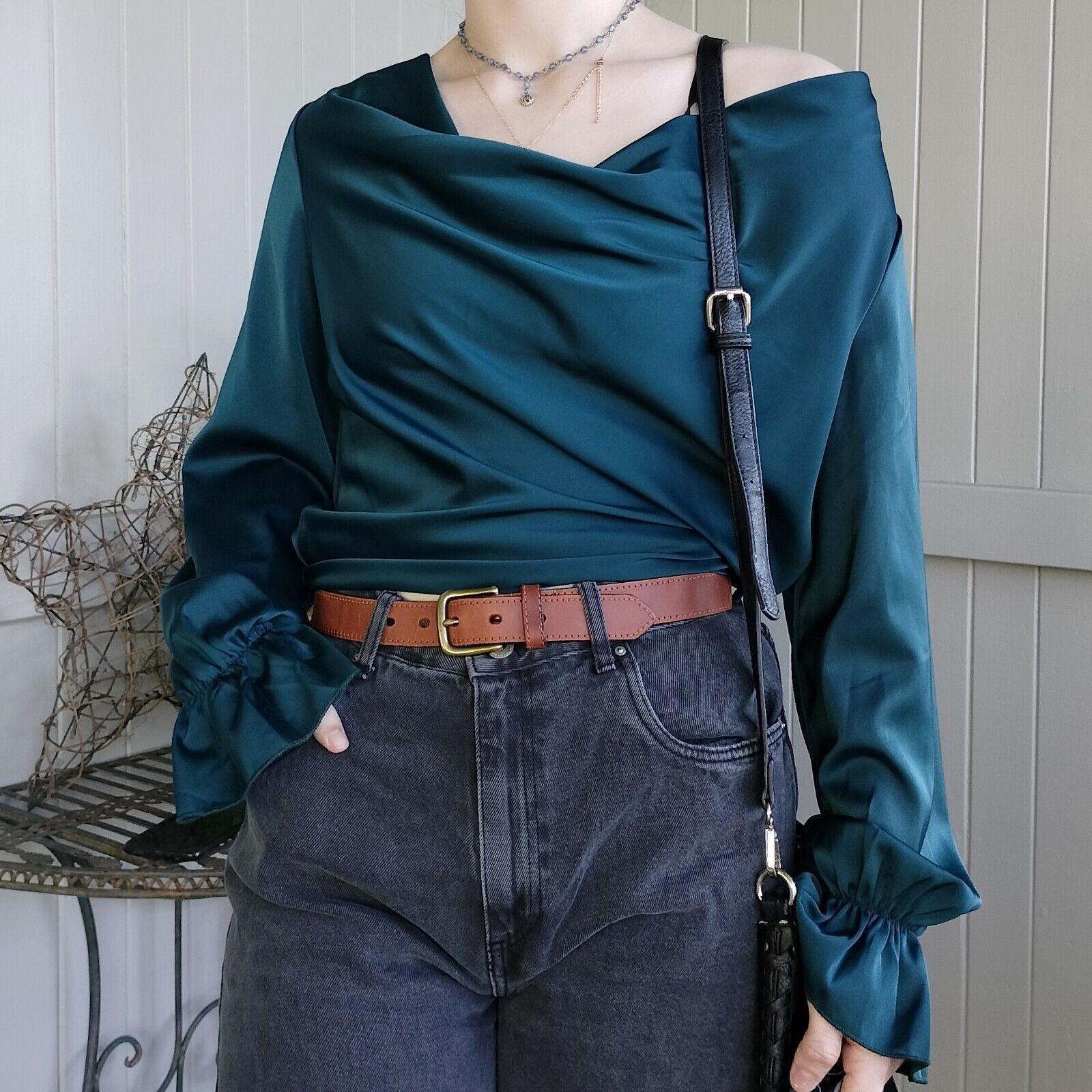 Shein Shein Blouse Top Teal Satin Cowl Neck Flounce Sleeve Size L / US 10 / IT 46 - 3 Thumbnail