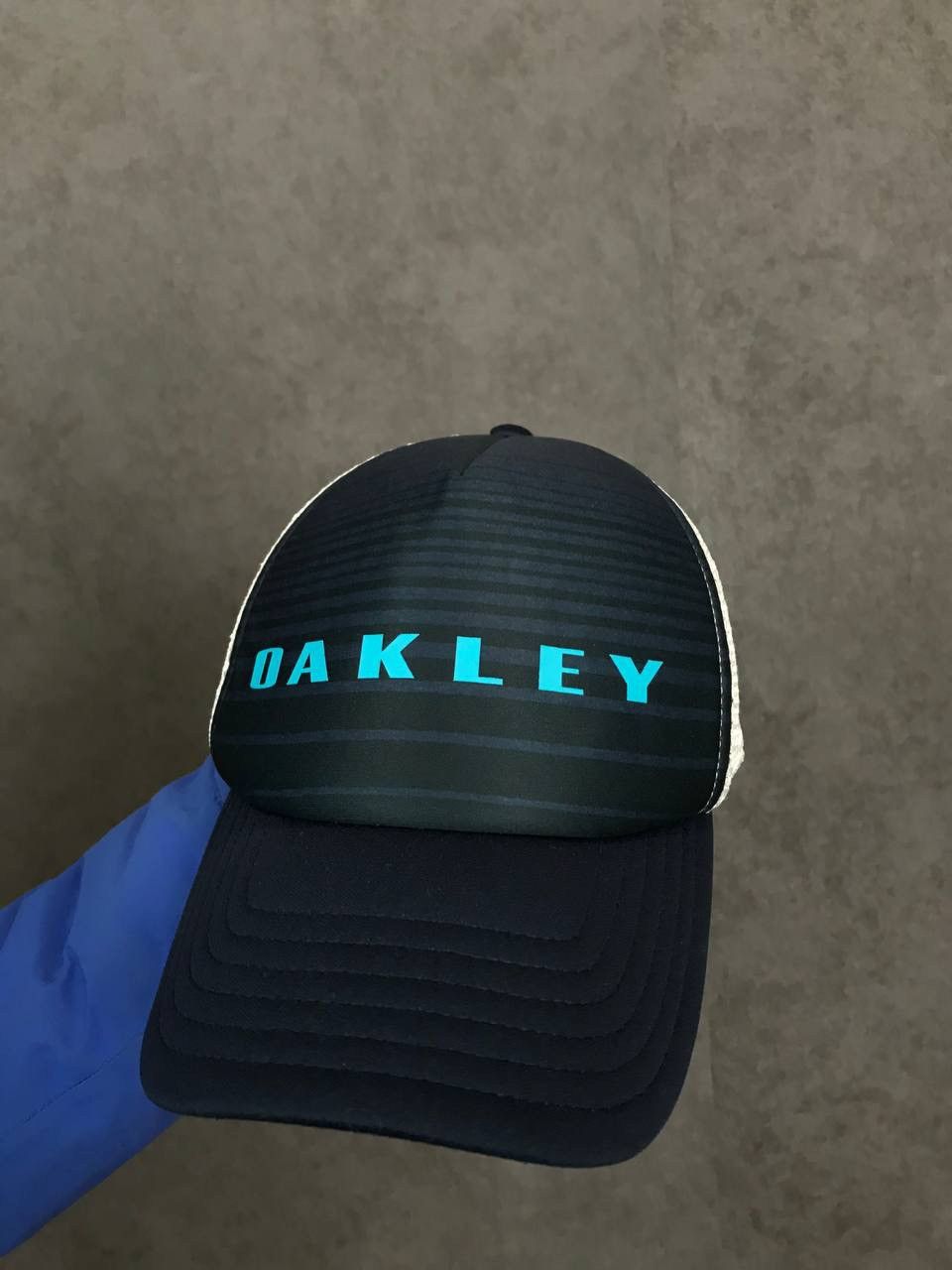 Vintage Oakley vintage streetwear tracker cap Size ONE SIZE - 2 Thumbnail