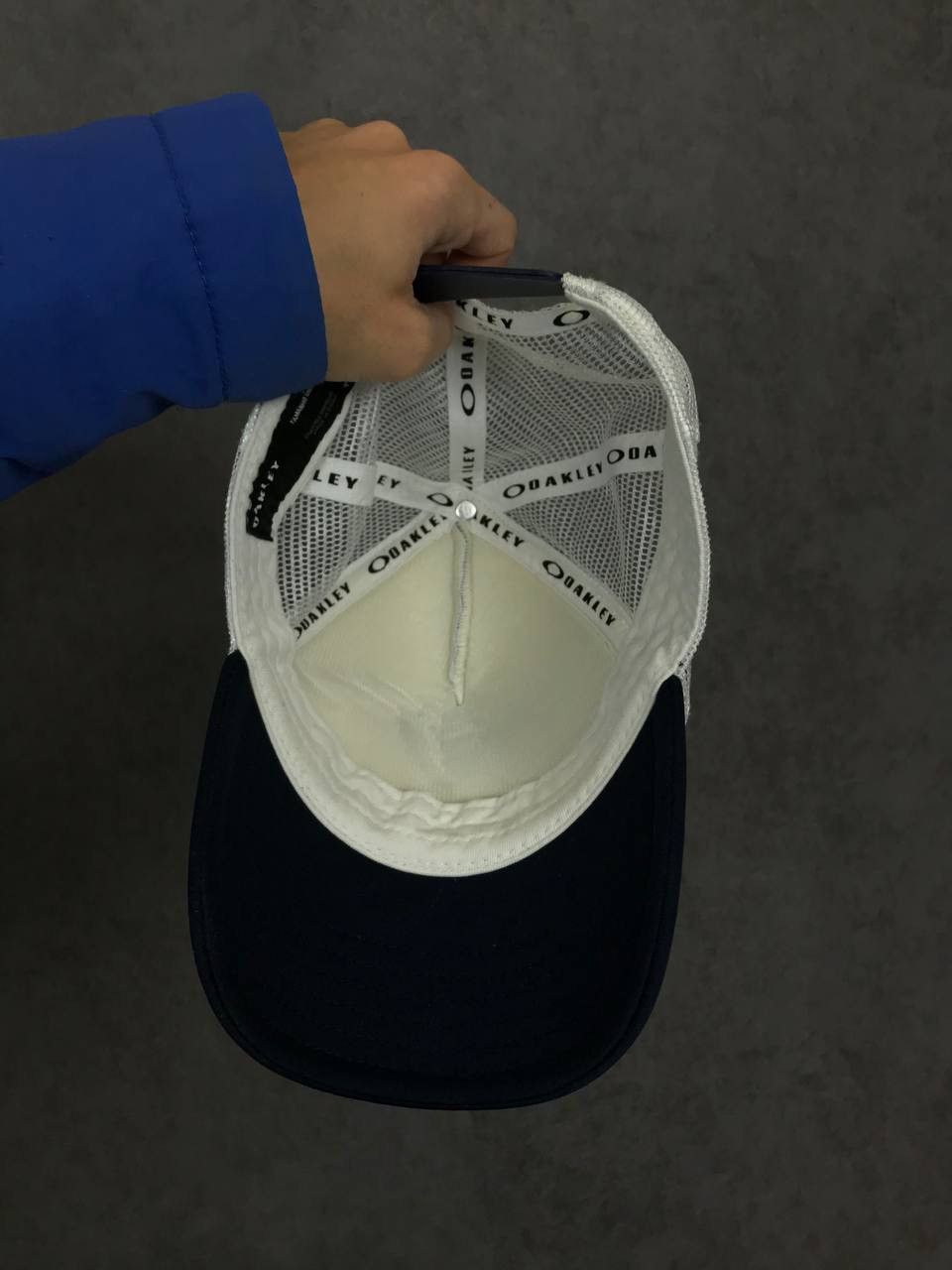 Vintage Oakley vintage streetwear tracker cap Size ONE SIZE - 5 Thumbnail