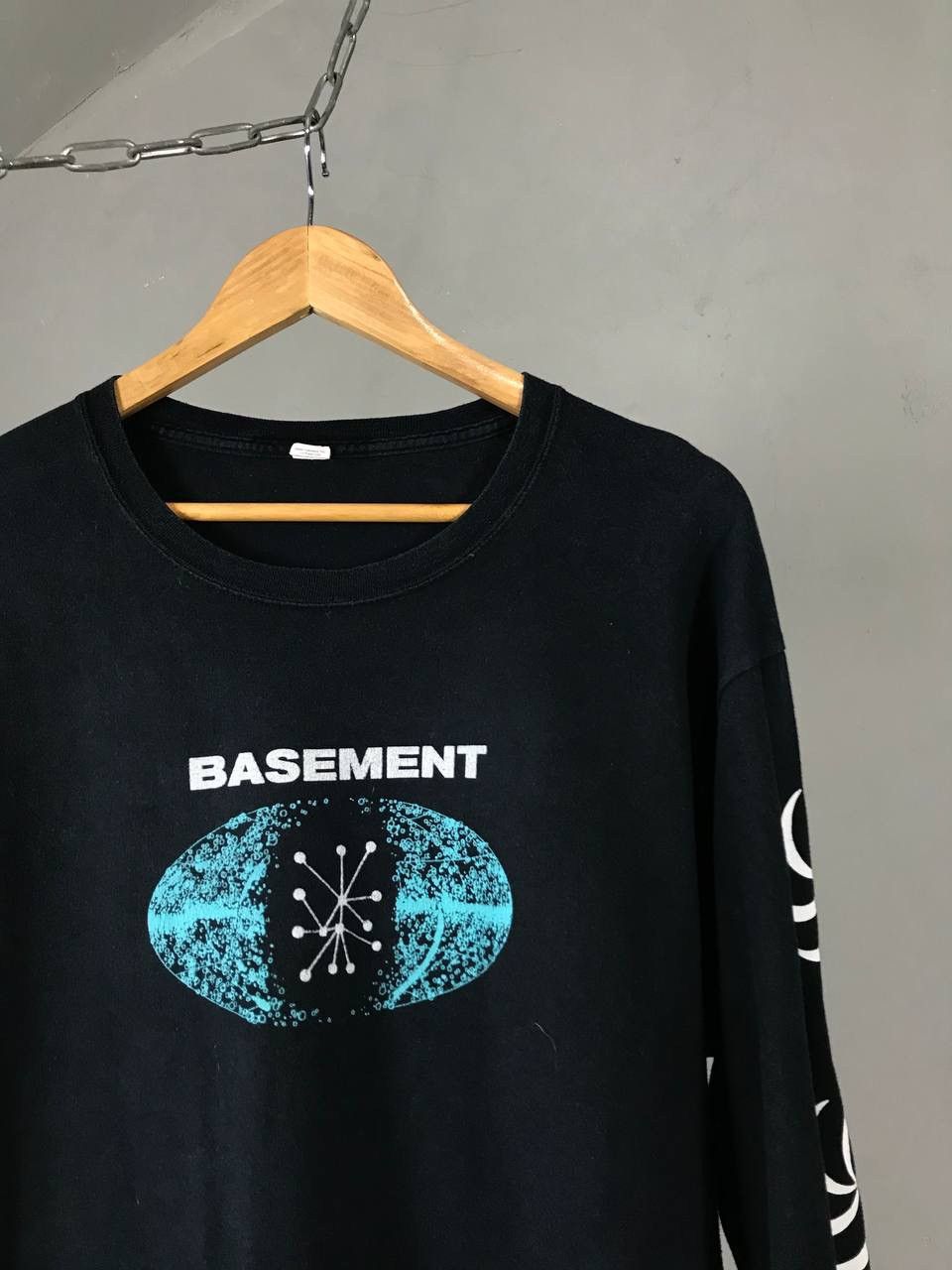 The Basement Basement vintage streetwear overprinted longsleeve Size US XL / EU 56 / 4 - 2 Thumbnail
